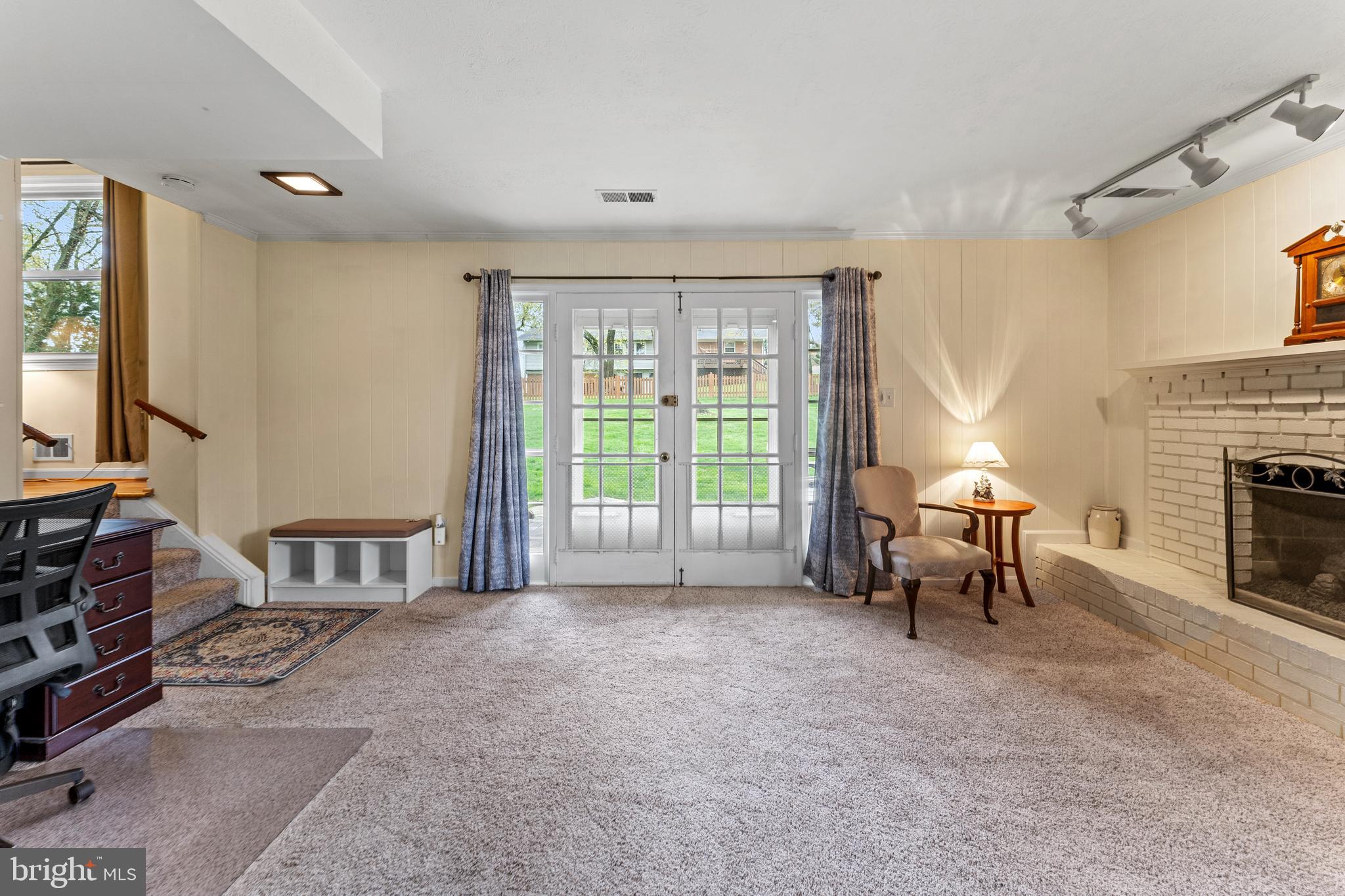 STONEGATE - Residential