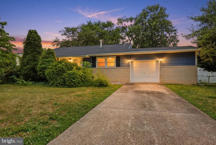 Photo 1 of 34 — 646 PASADENA DRIVE, MAGNOLIA, NJ 08049