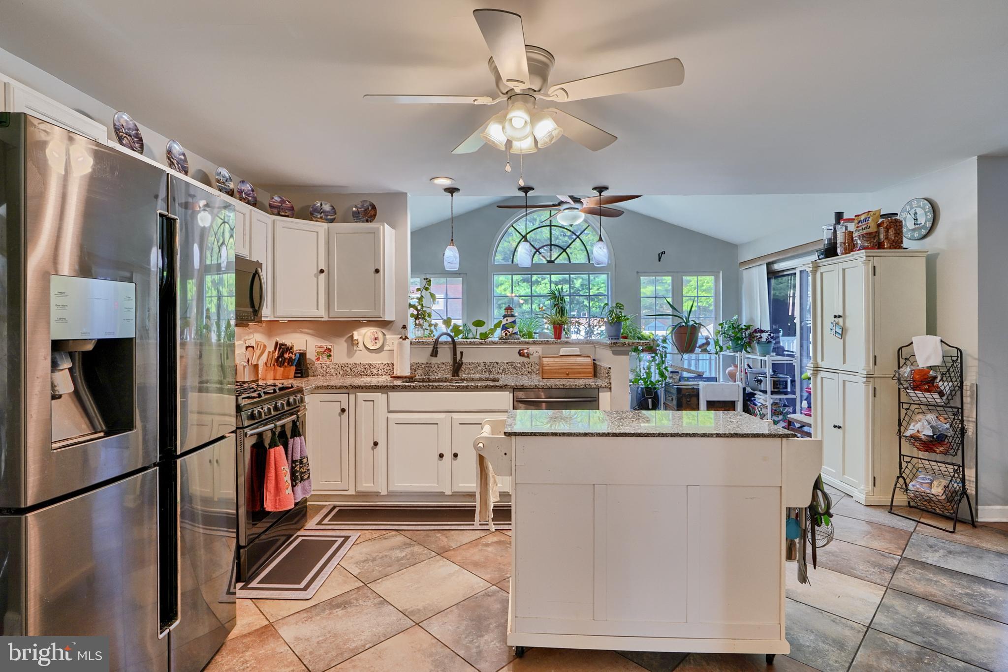 BOWLEYS QUARTERS - Residential