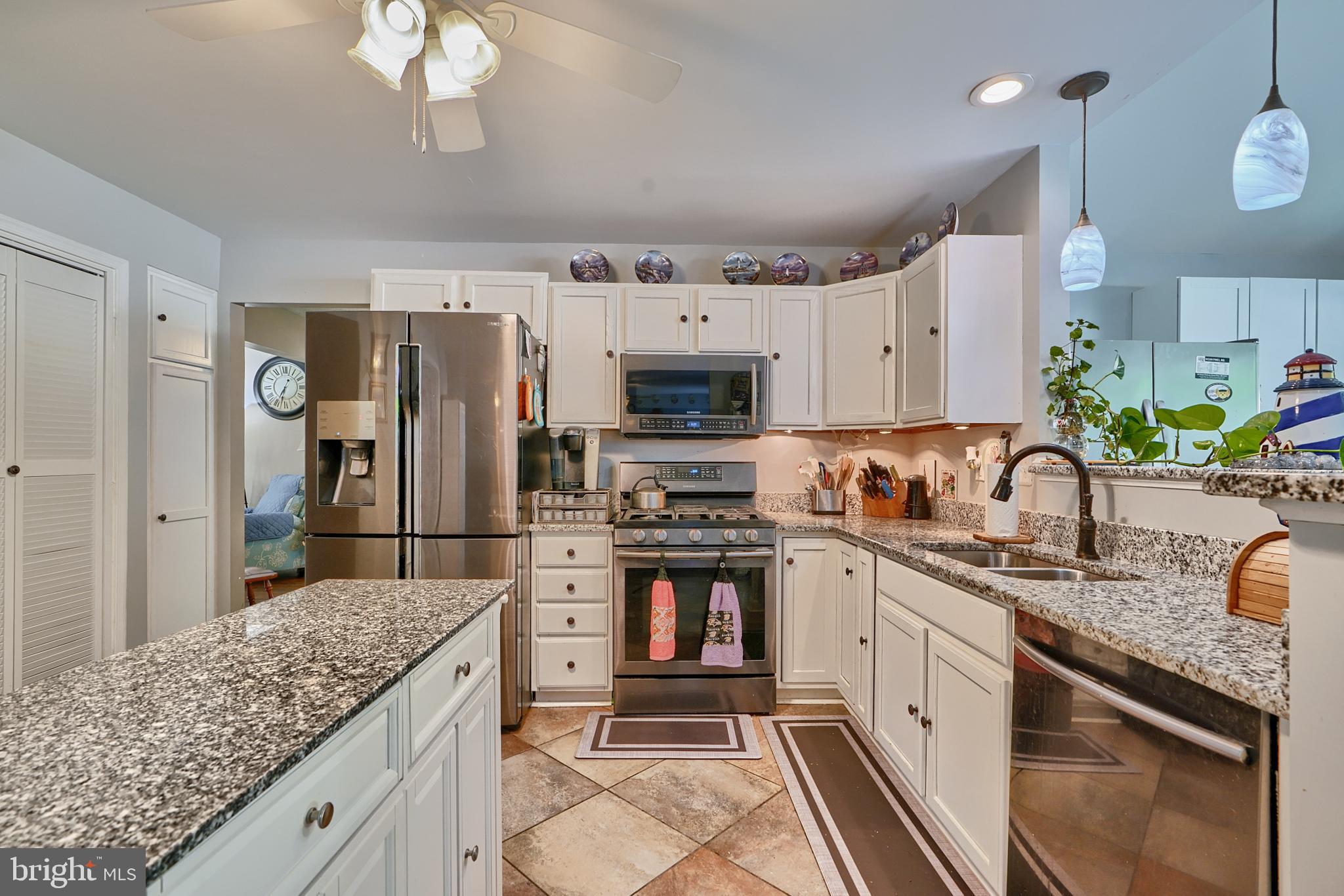 BOWLEYS QUARTERS - Residential