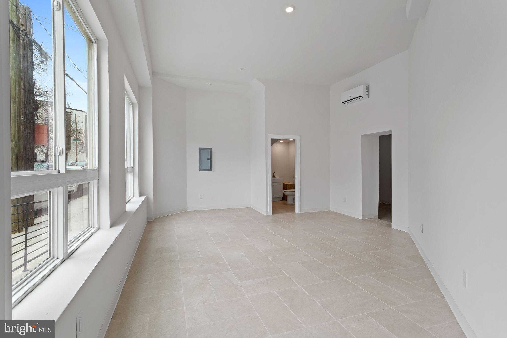 FRANCISVILLE - Commercial Lease