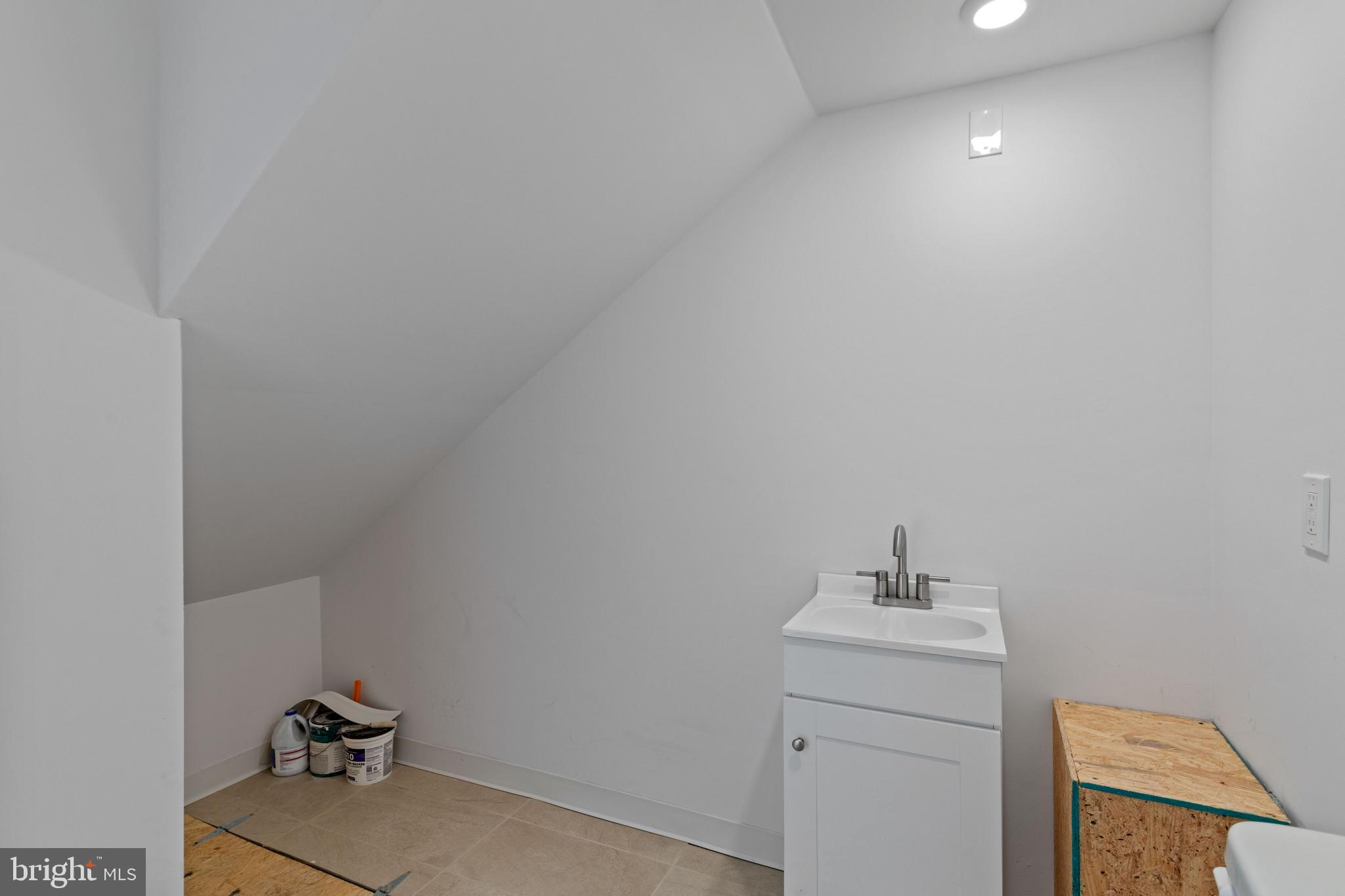 FRANCISVILLE - Commercial Lease