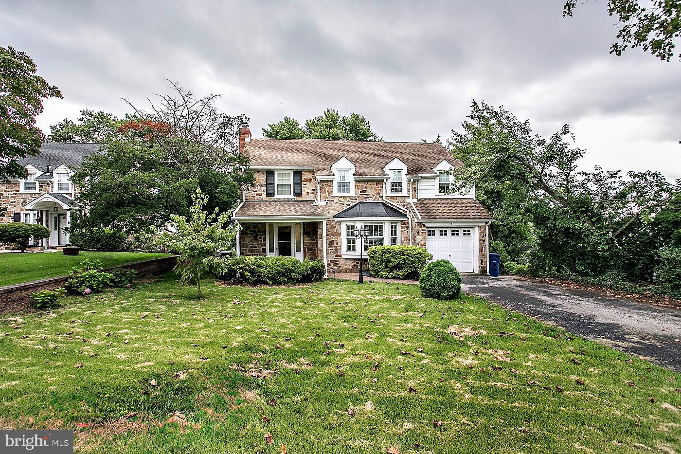 54 BURNSIDE AVENUE