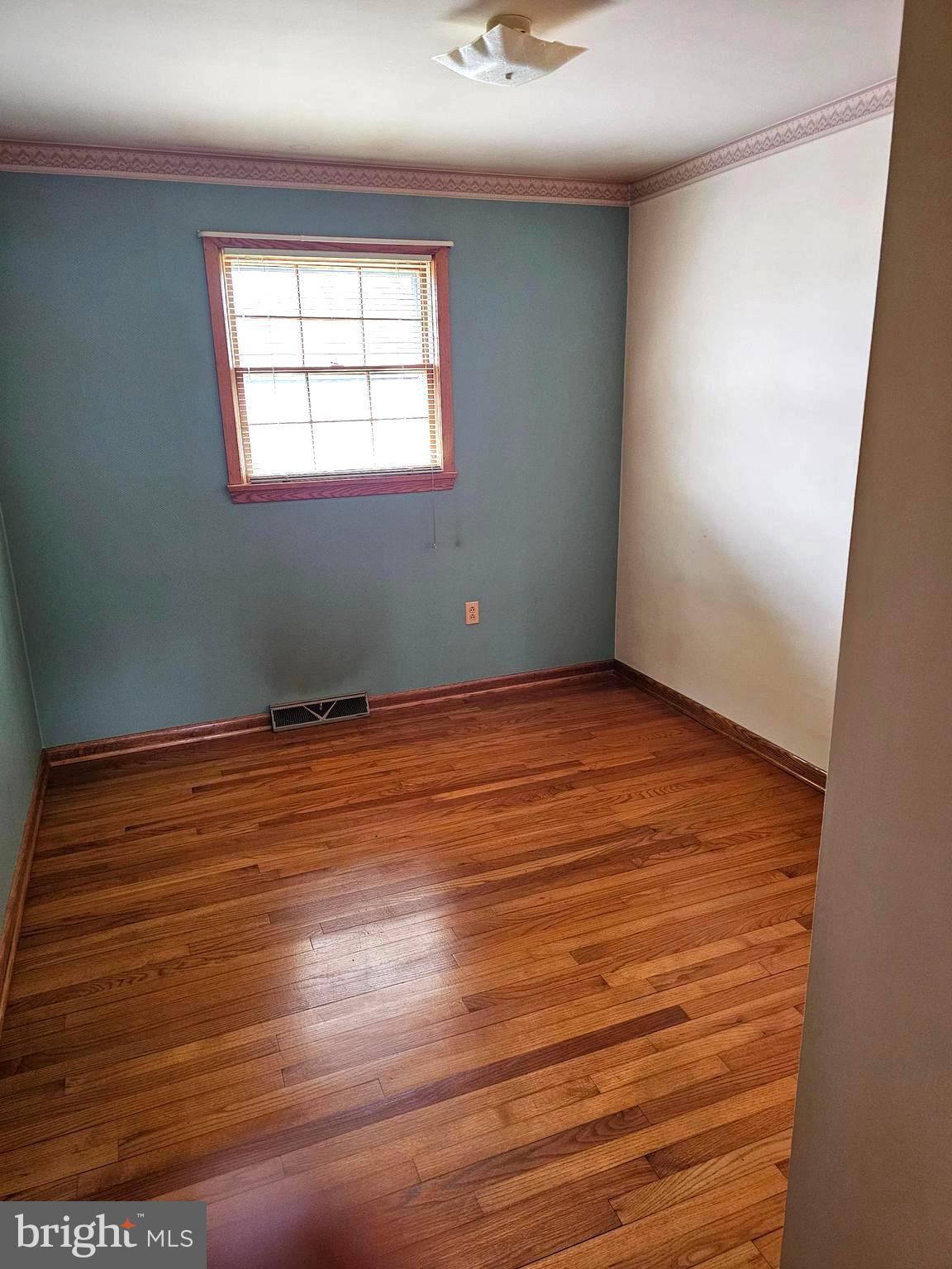 BEL AIR - Residential