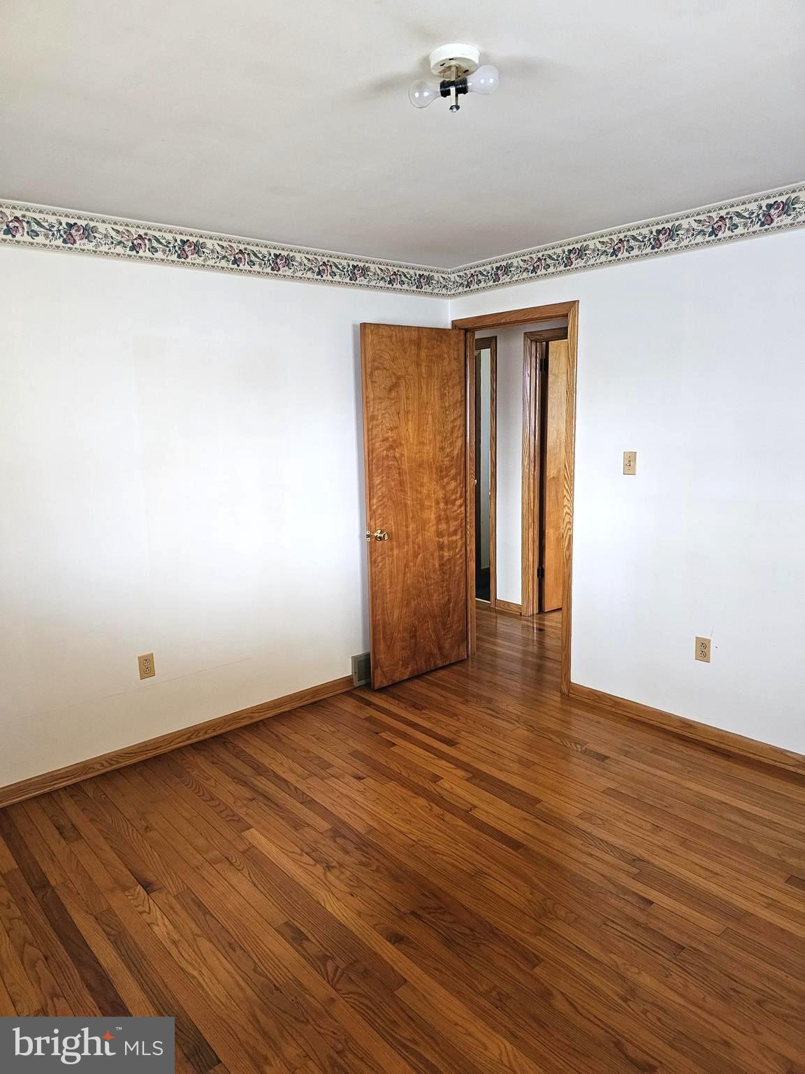 BEL AIR - Residential