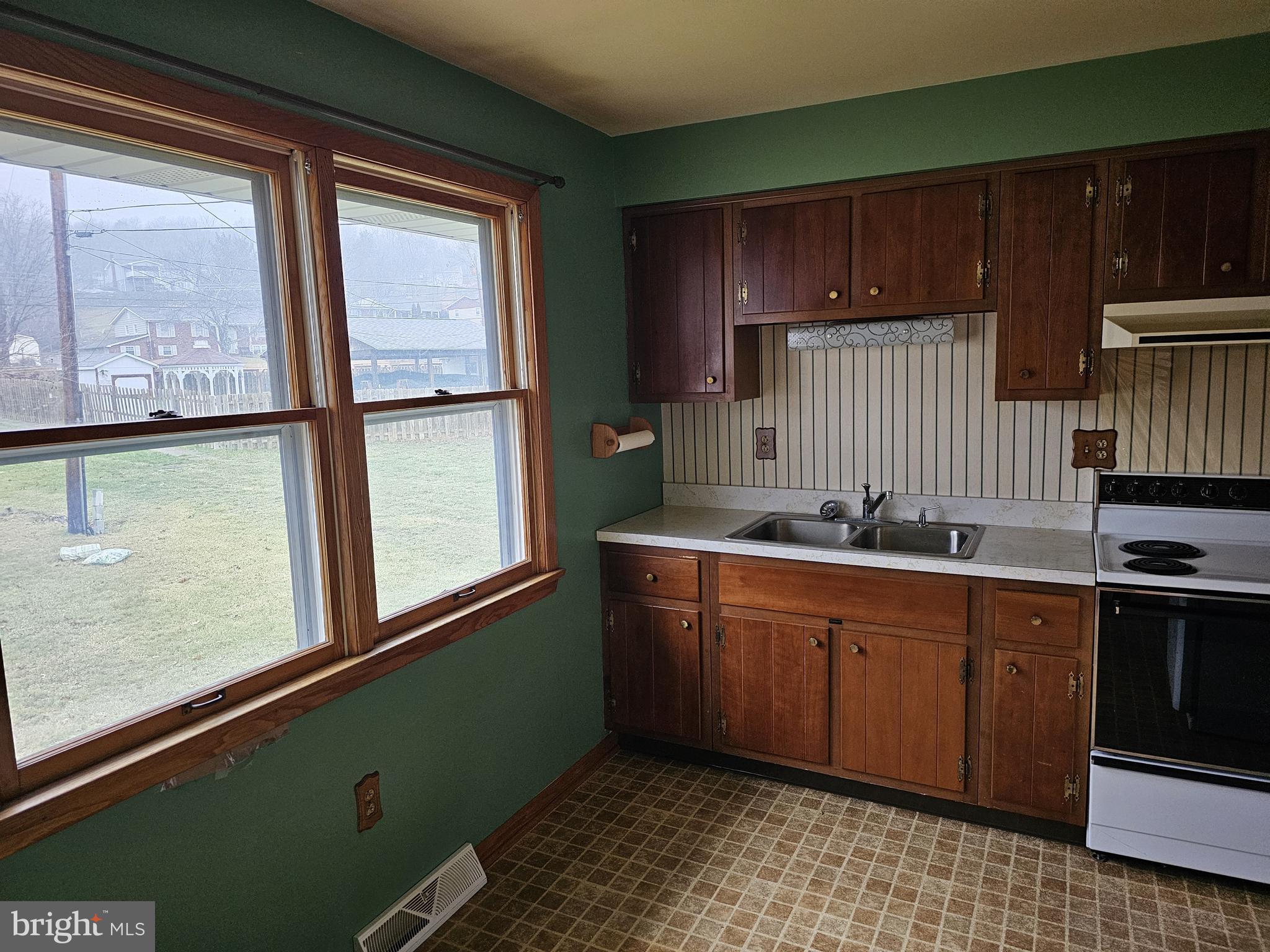 BEL AIR - Residential