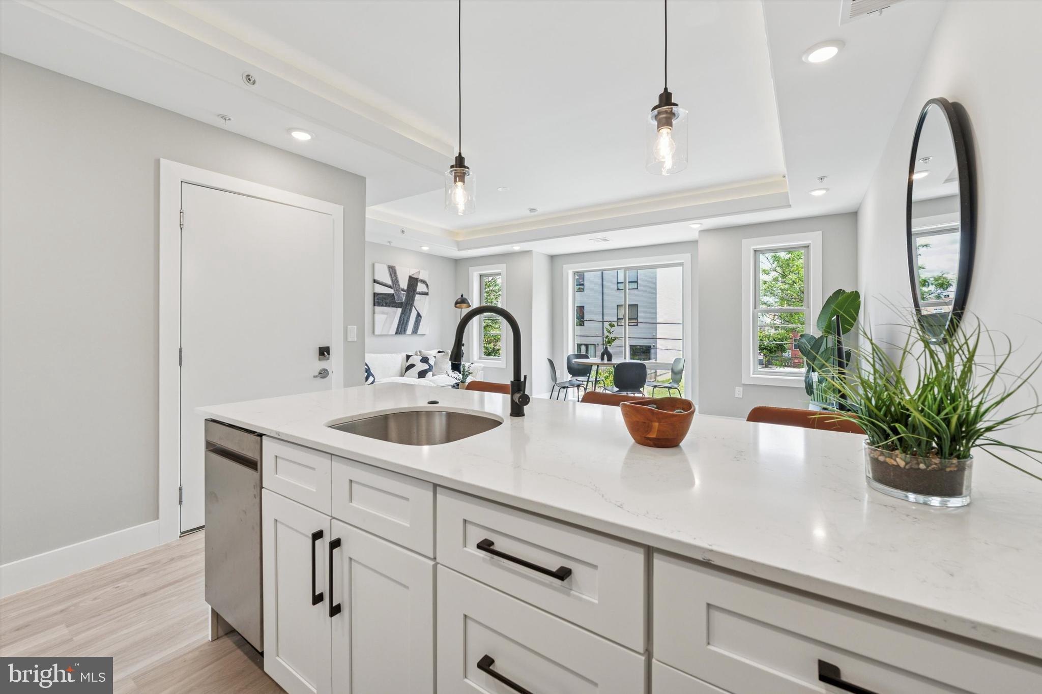 OLDE KENSINGTON - Residential Lease