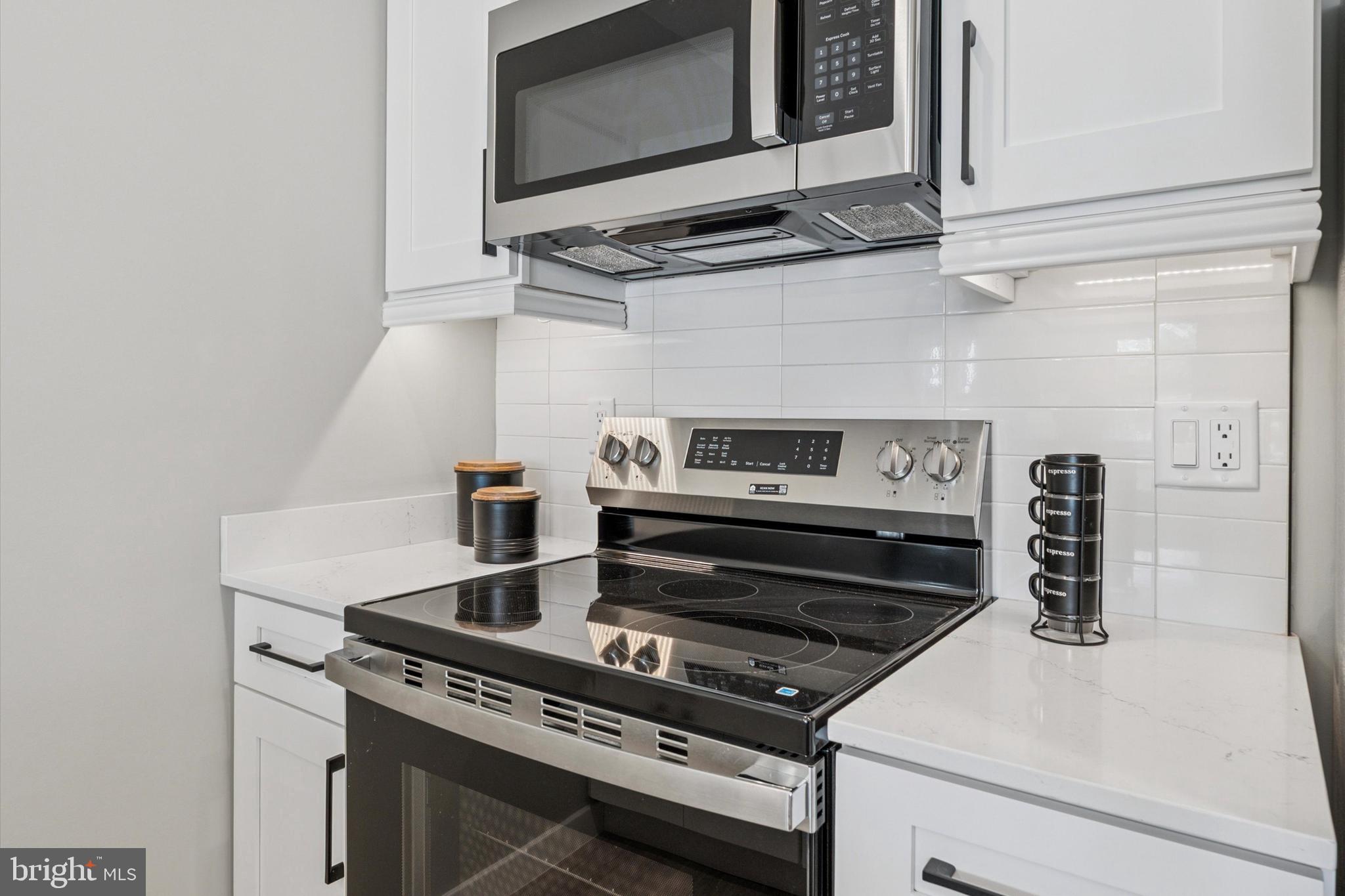 OLDE KENSINGTON - Residential Lease