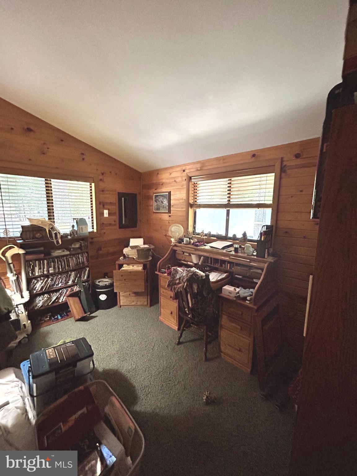 THE WOODS - Residential