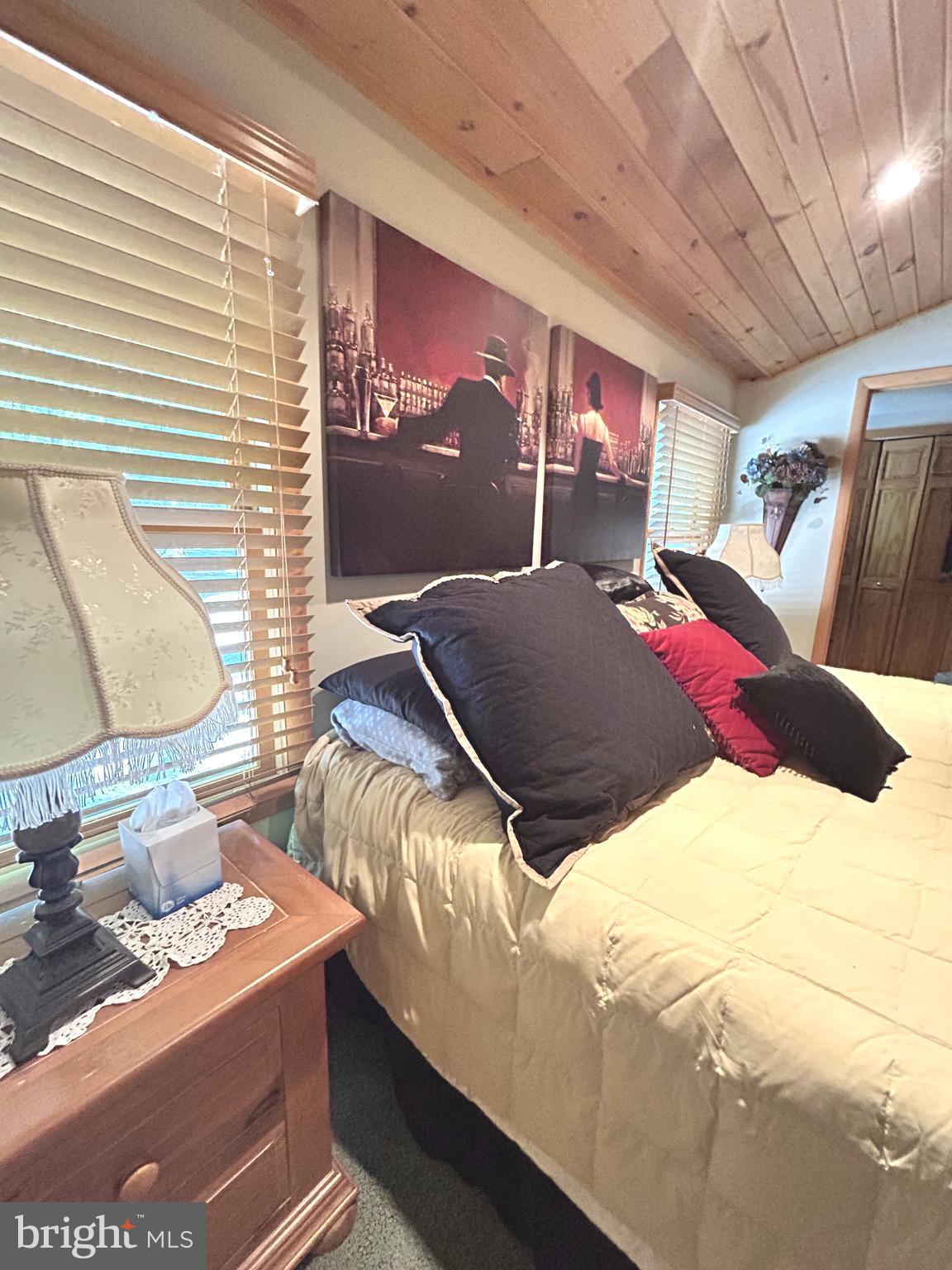 THE WOODS - Residential