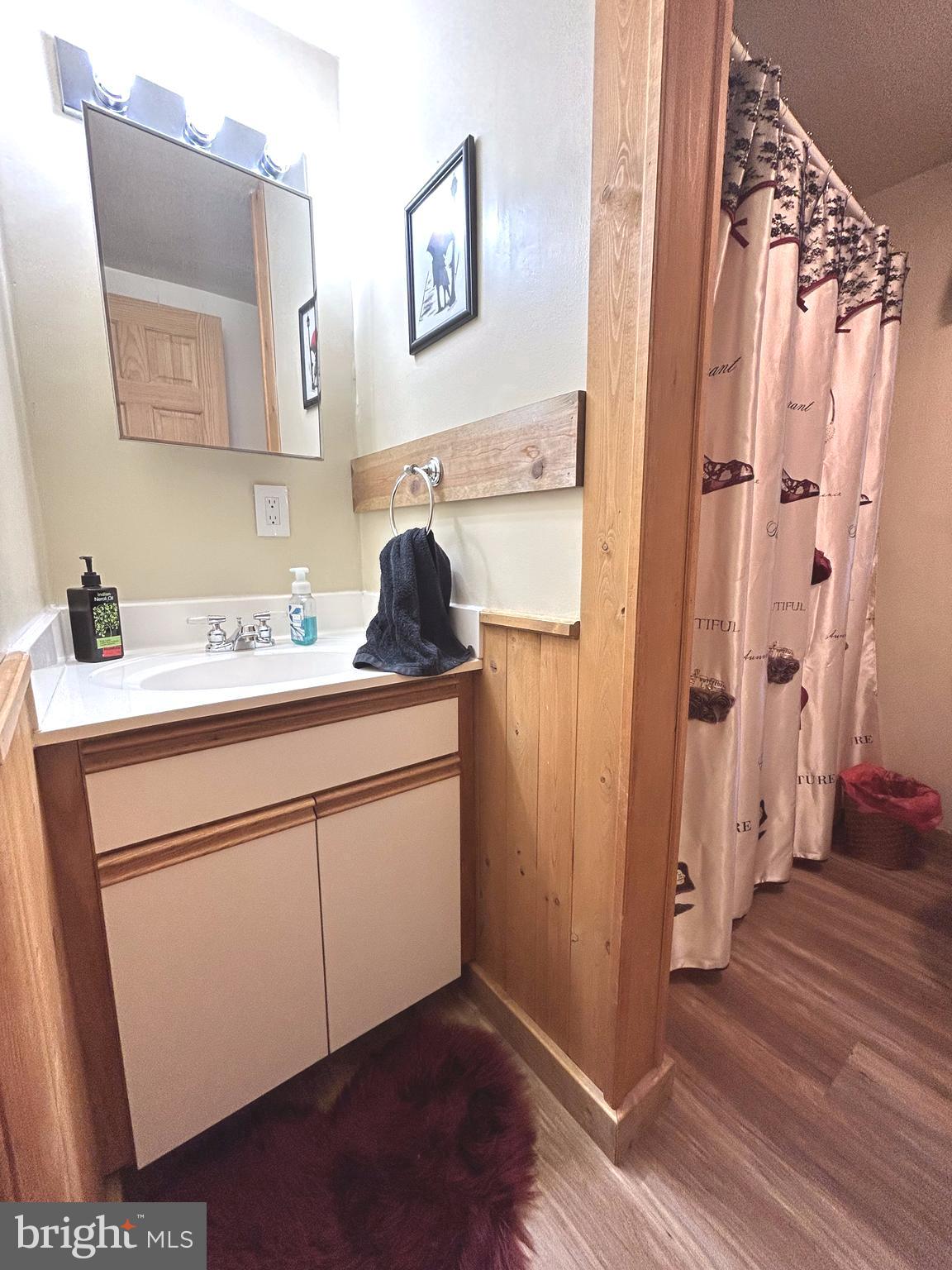 THE WOODS - Residential