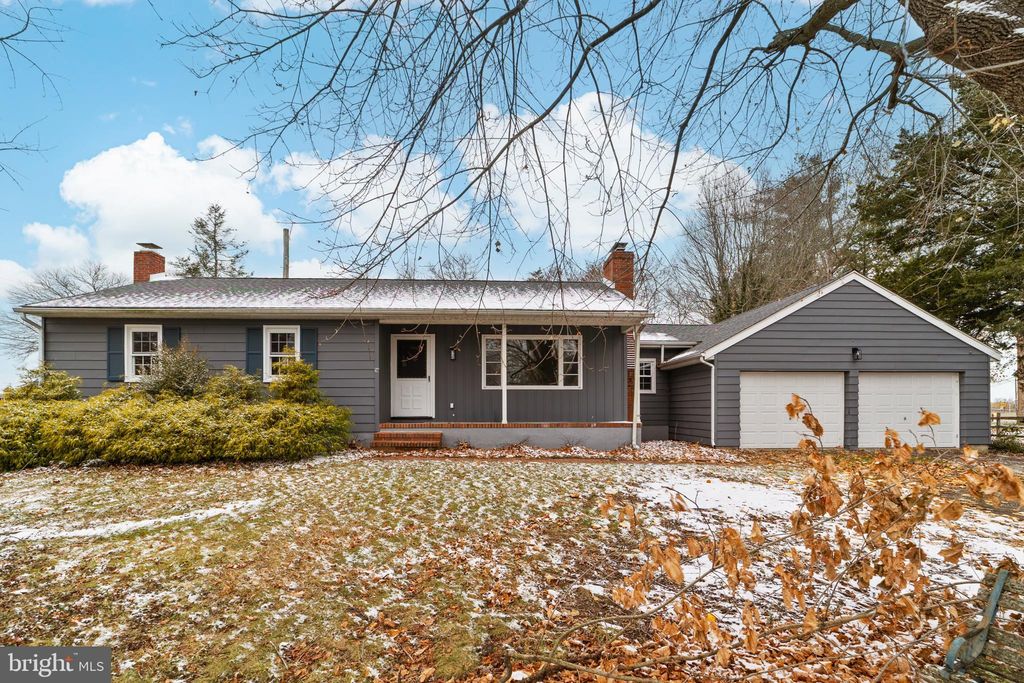 Photo of 16 New Street, HANCOCKS BRIDGE, NJ 08038 (MLS # NJSA2017430)