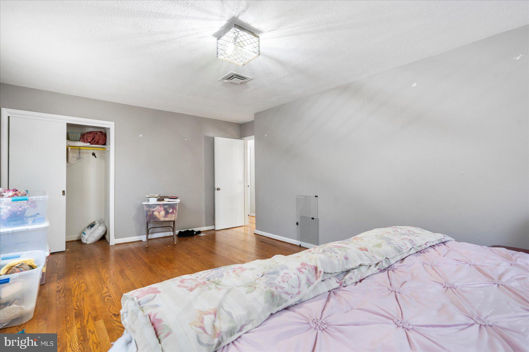 SHETLAND HILLS - Residential