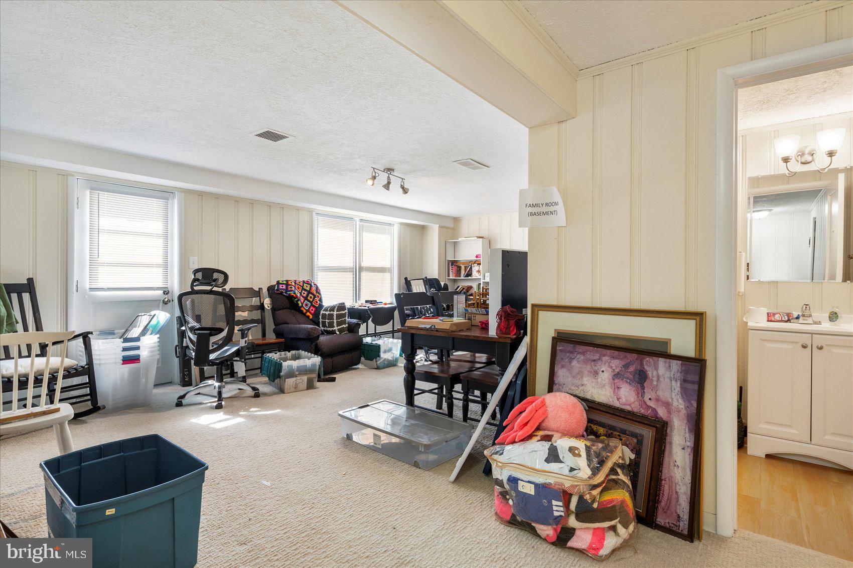 SHETLAND HILLS - Residential