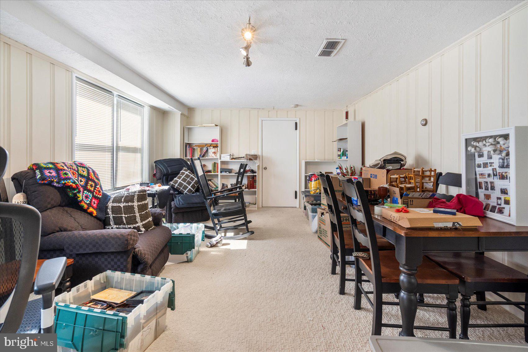 SHETLAND HILLS - Residential