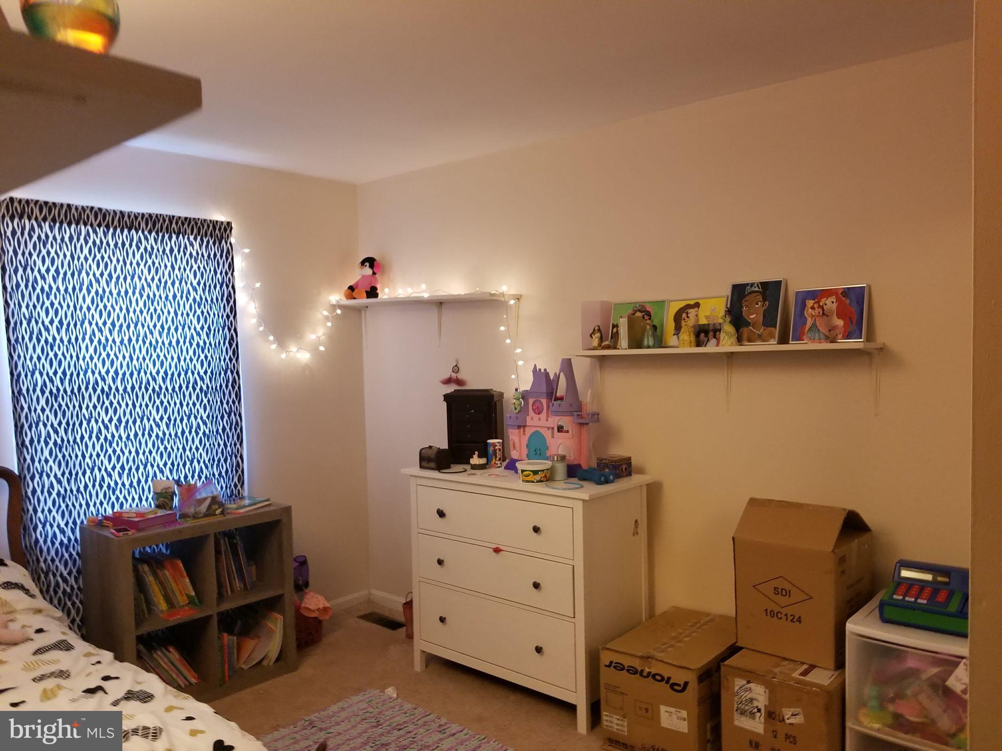 LAKE RIDGE - Residential Lease