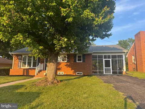 117 WASHINGTON AVENUE FRONT ROYAL VA 22630