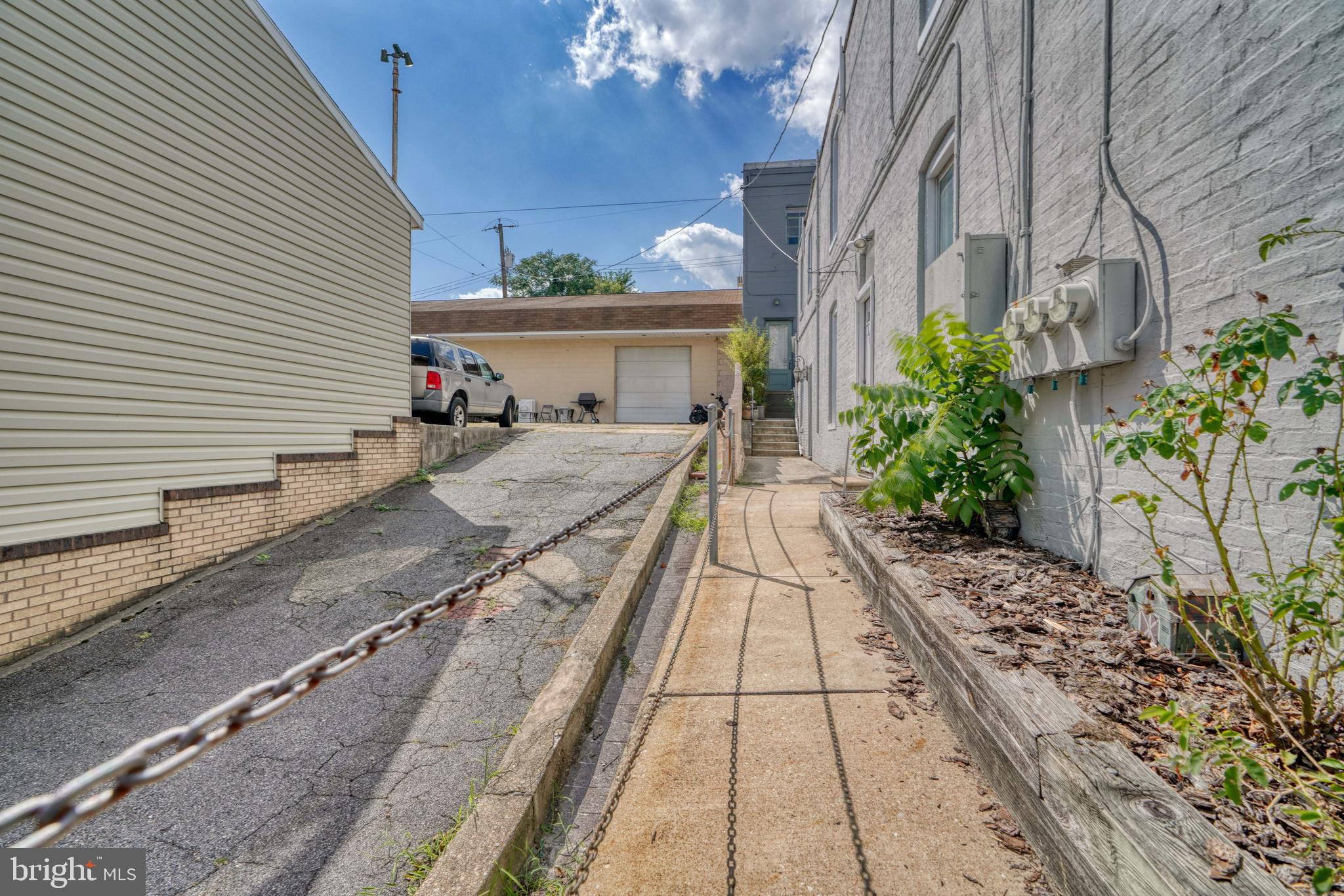 HAMPDEN HISTORIC DISTRICT - Residential Lease