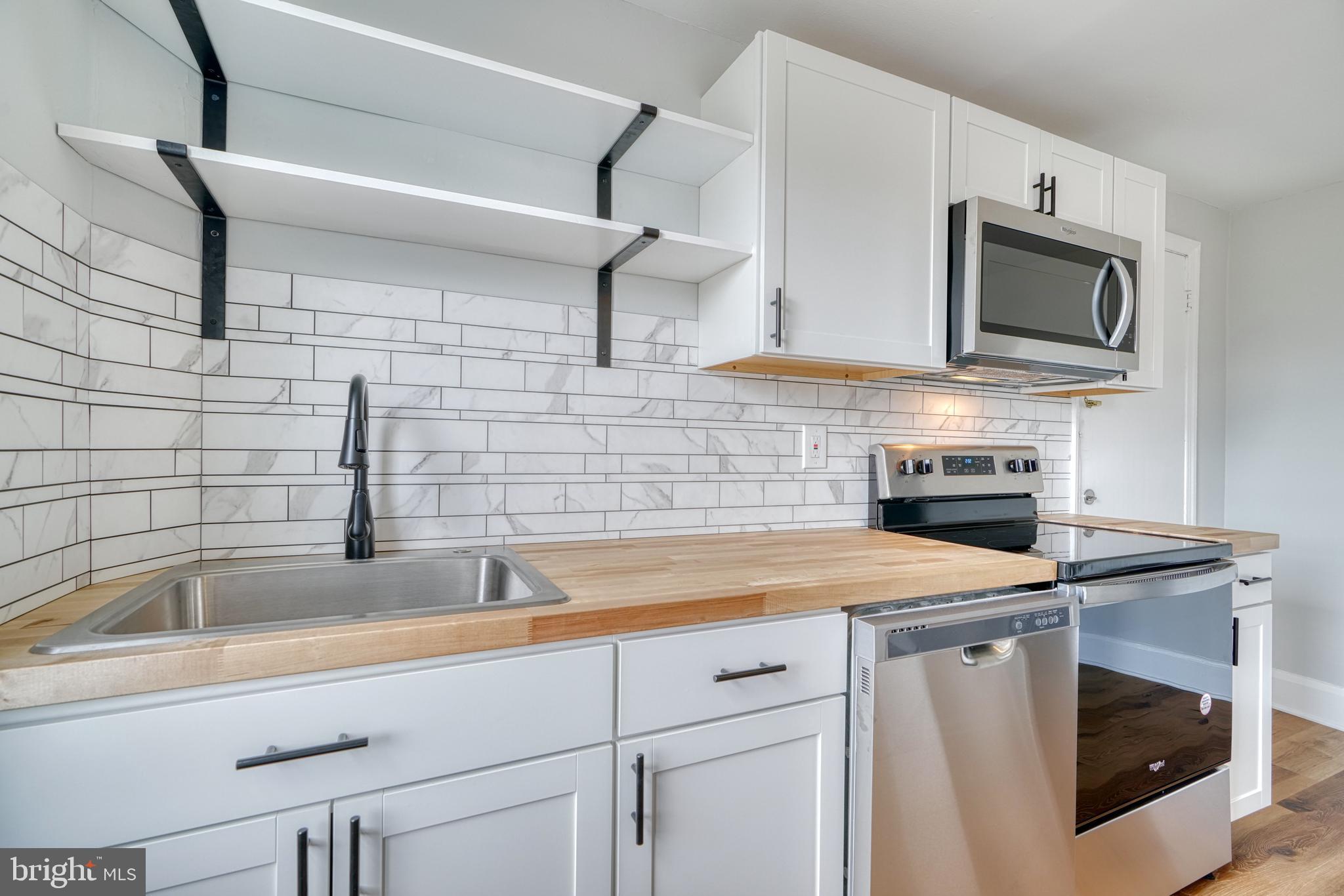 HAMPDEN HISTORIC DISTRICT - Residential Lease