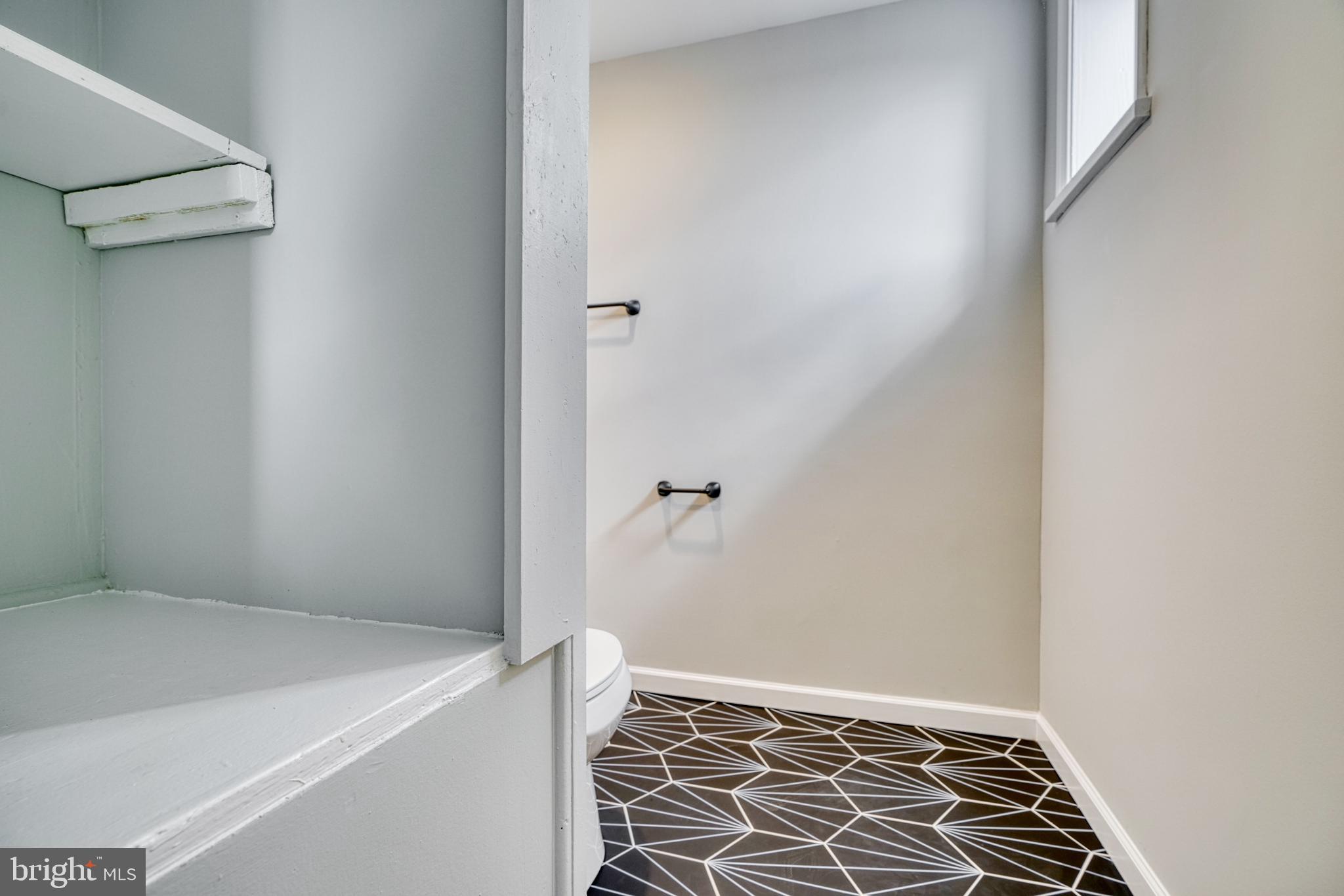 HAMPDEN HISTORIC DISTRICT - Residential Lease