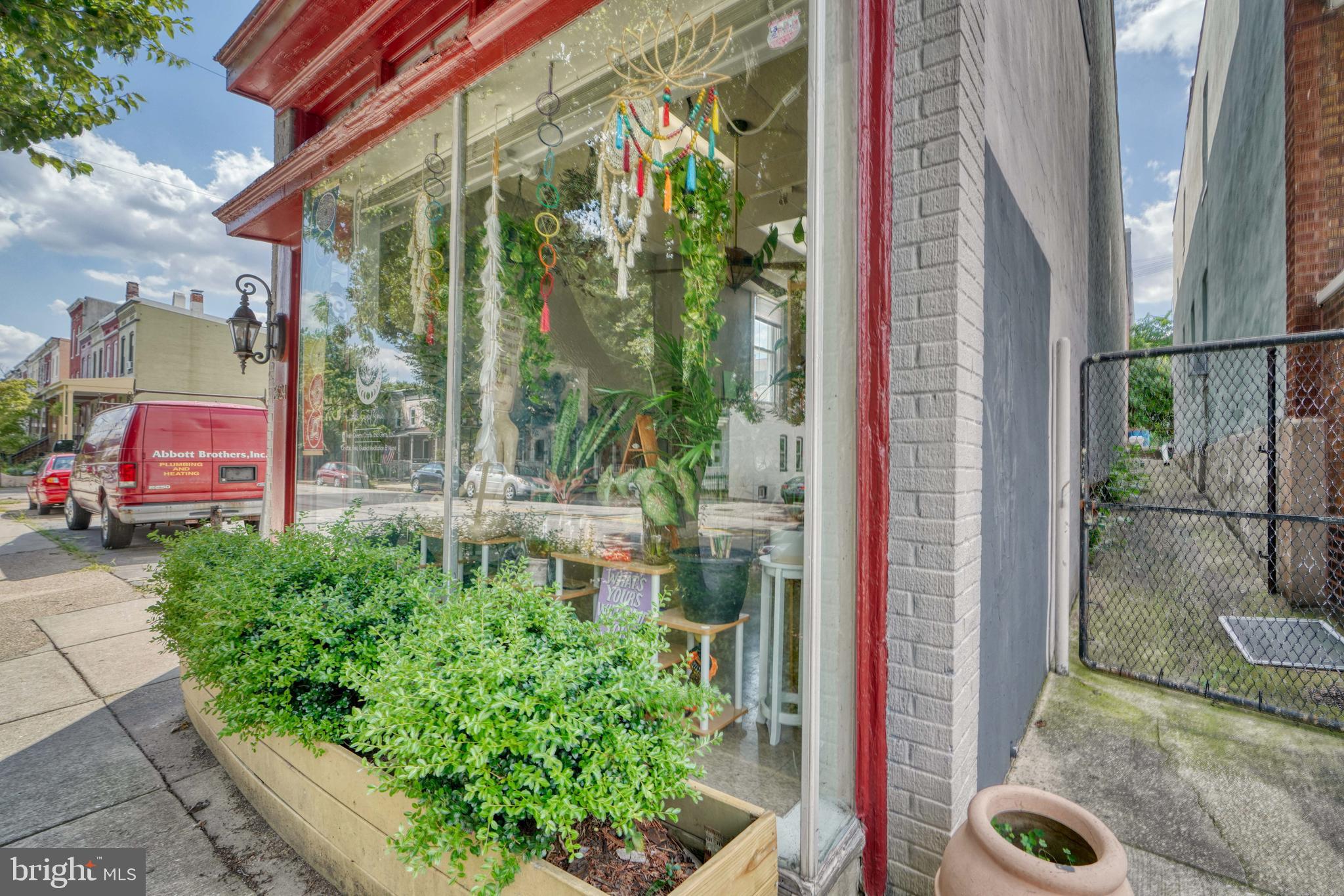 HAMPDEN HISTORIC DISTRICT - Residential Lease