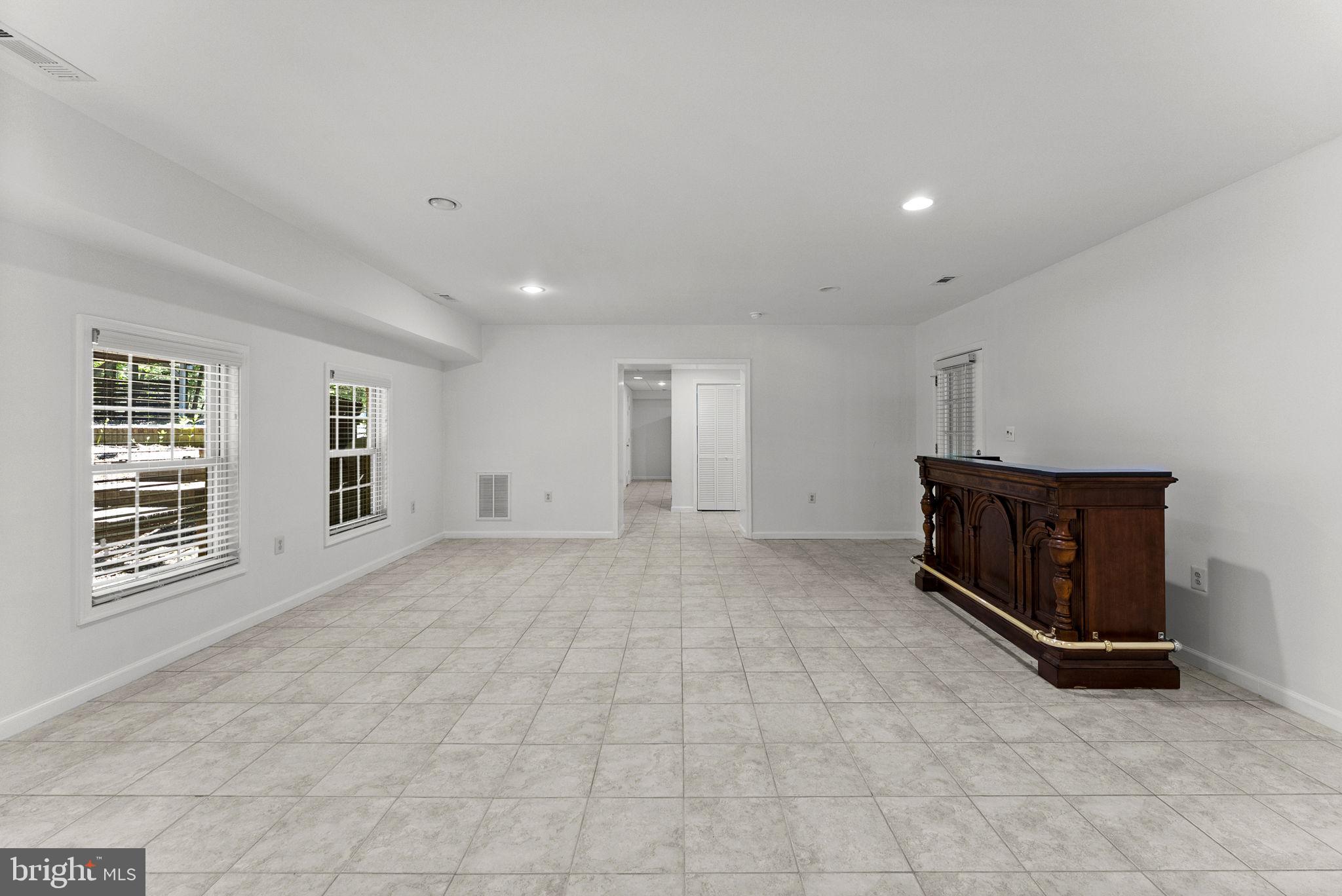 WINDWOOD COVES - Residential