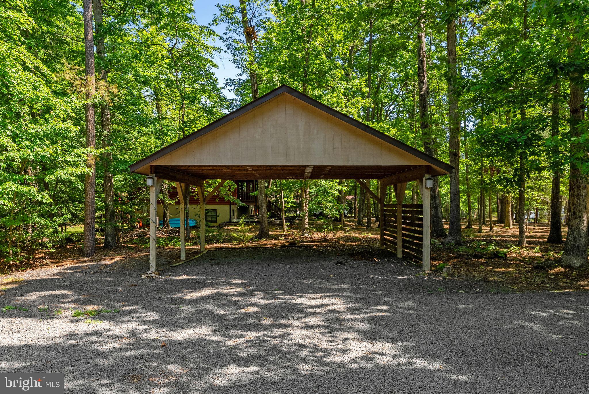 WINDWOOD COVES - Residential
