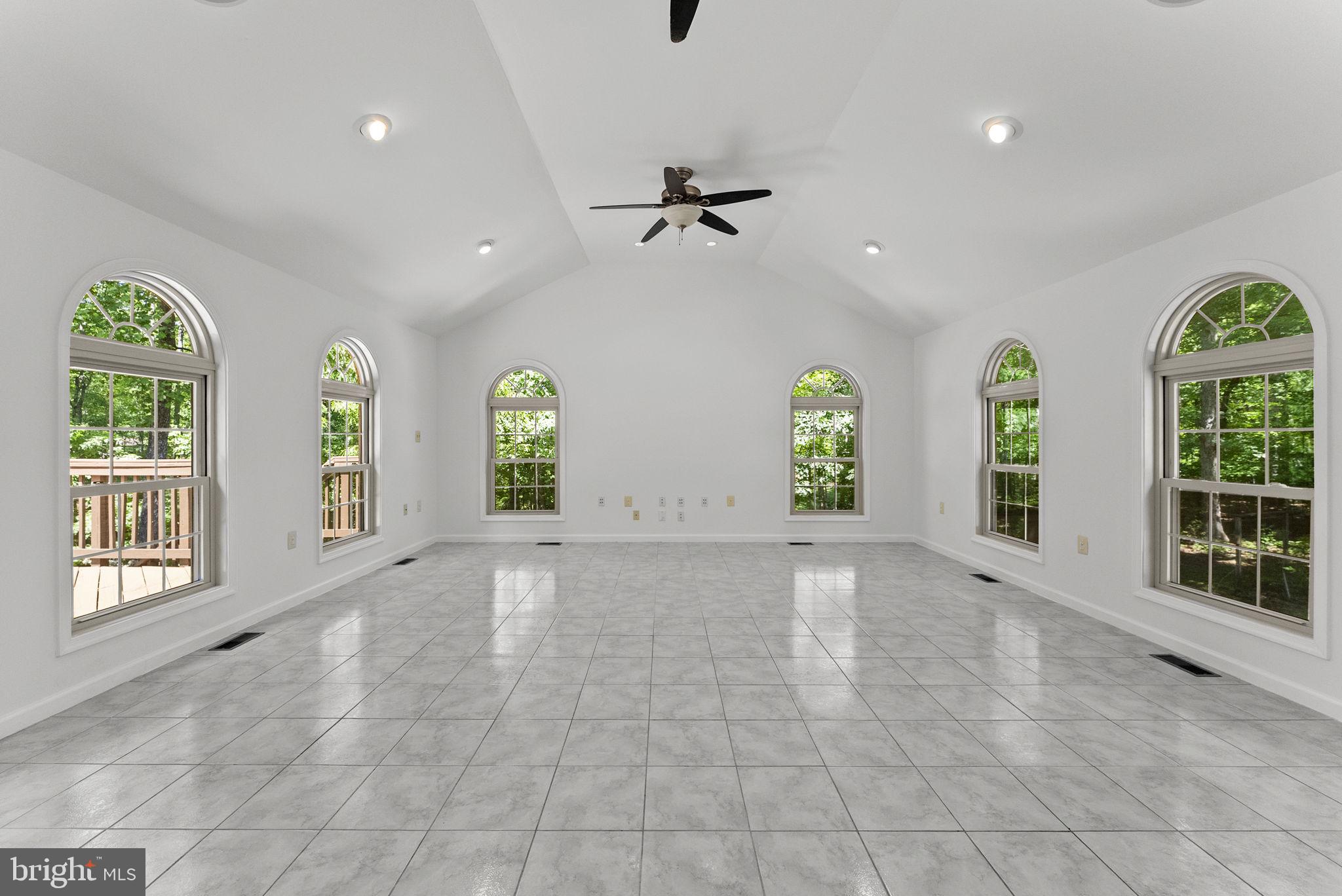 WINDWOOD COVES - Residential