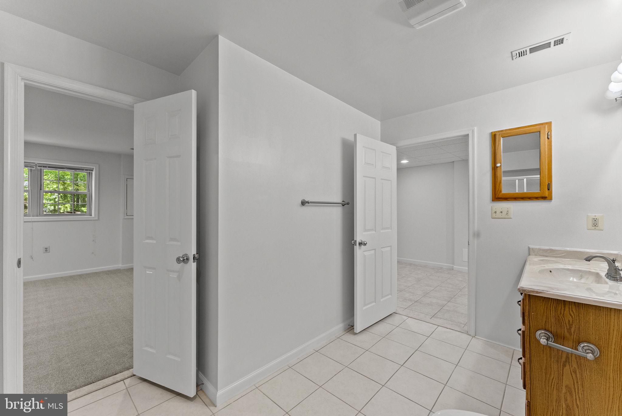 WINDWOOD COVES - Residential
