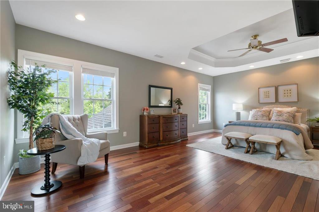 SUNRISE VALLEY - Residential