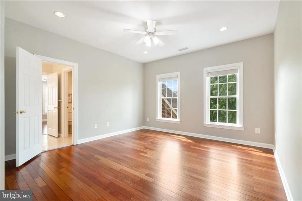 SUNRISE VALLEY - Residential