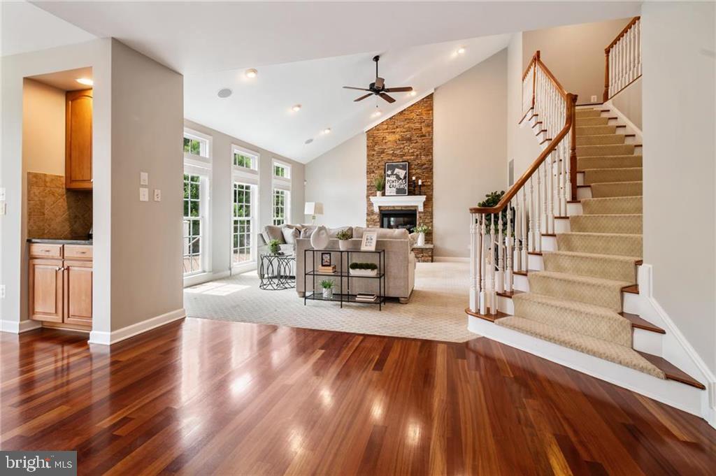 SUNRISE VALLEY - Residential