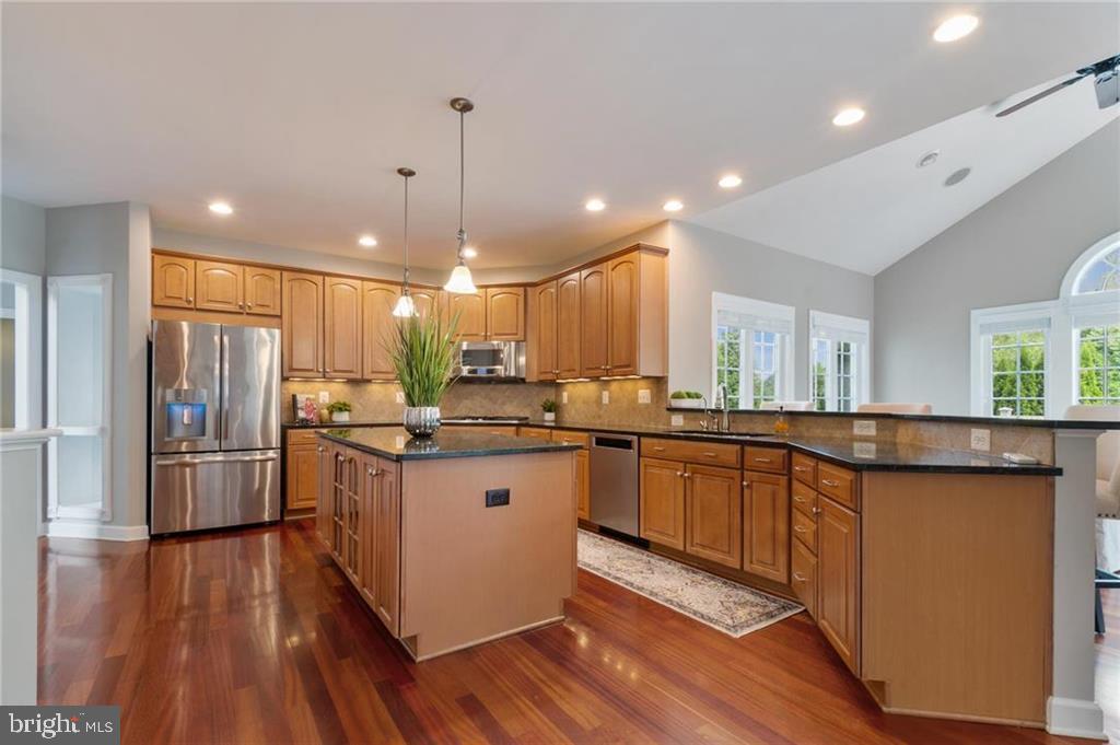 SUNRISE VALLEY - Residential