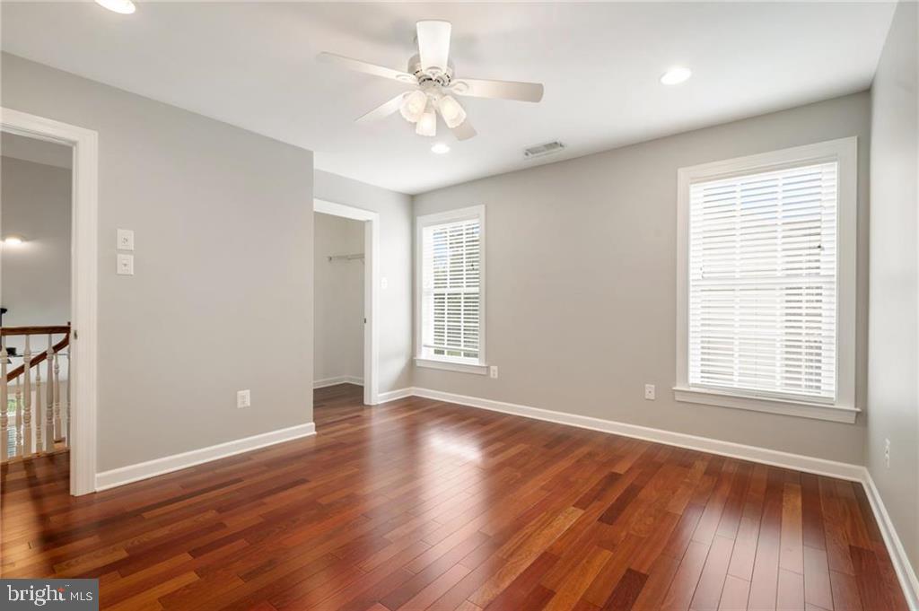 SUNRISE VALLEY - Residential