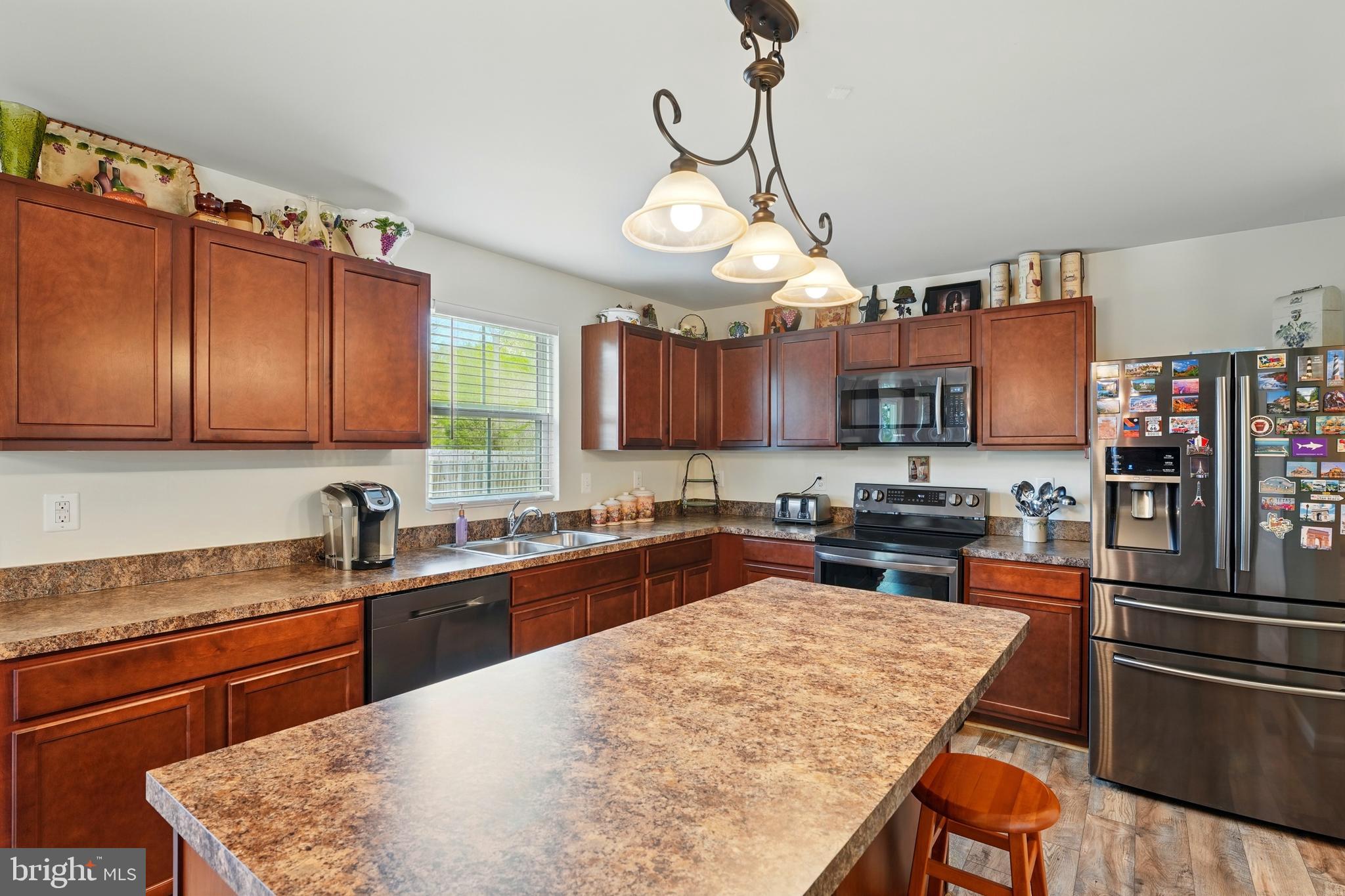 WILDERNESS SHORES - Residential