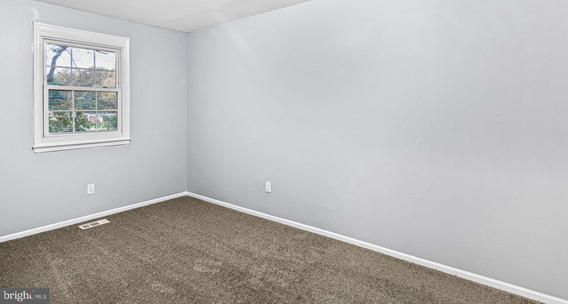 OAKWOOD VILLAGE - Residential