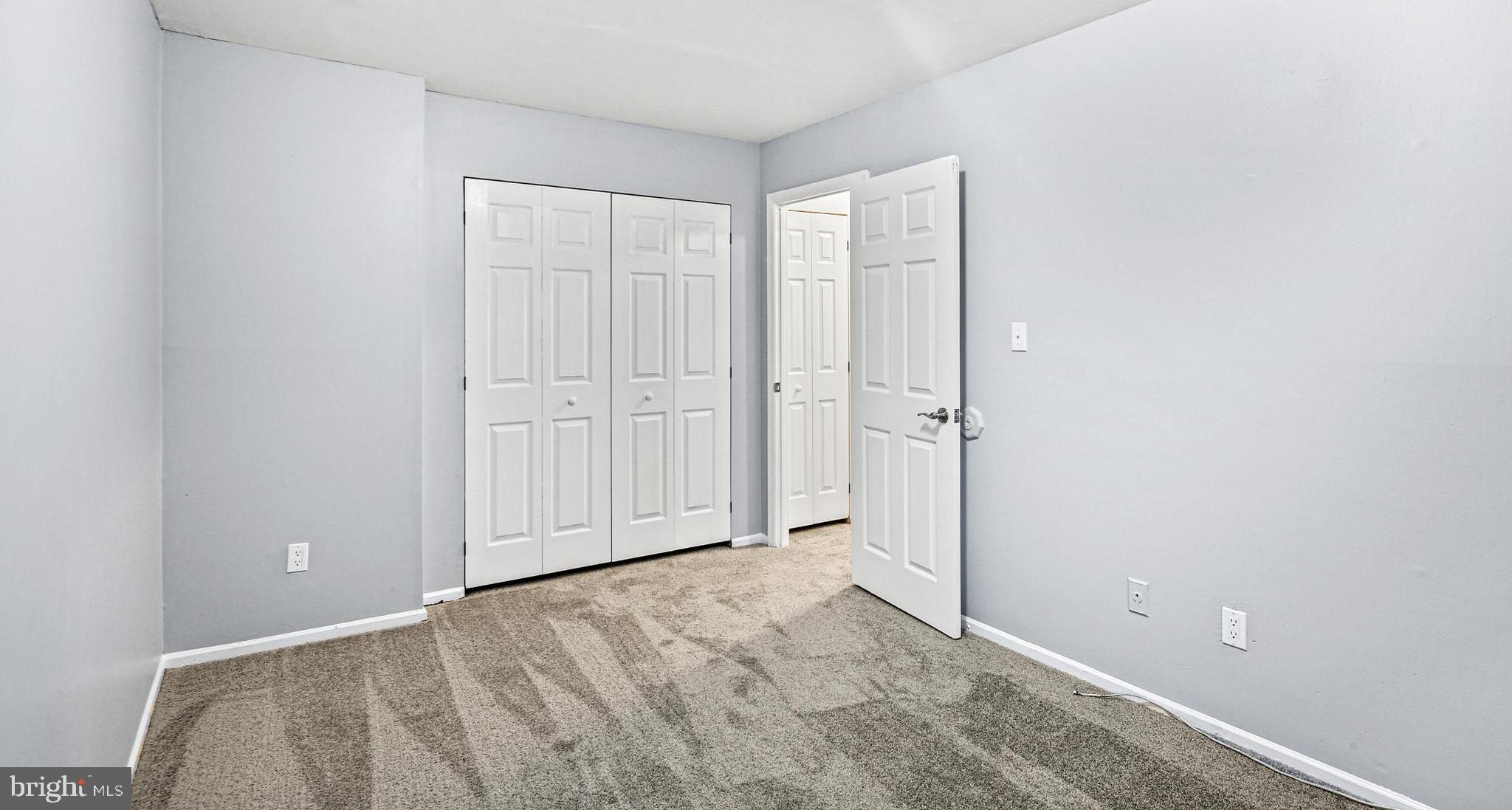 OAKWOOD VILLAGE - Residential