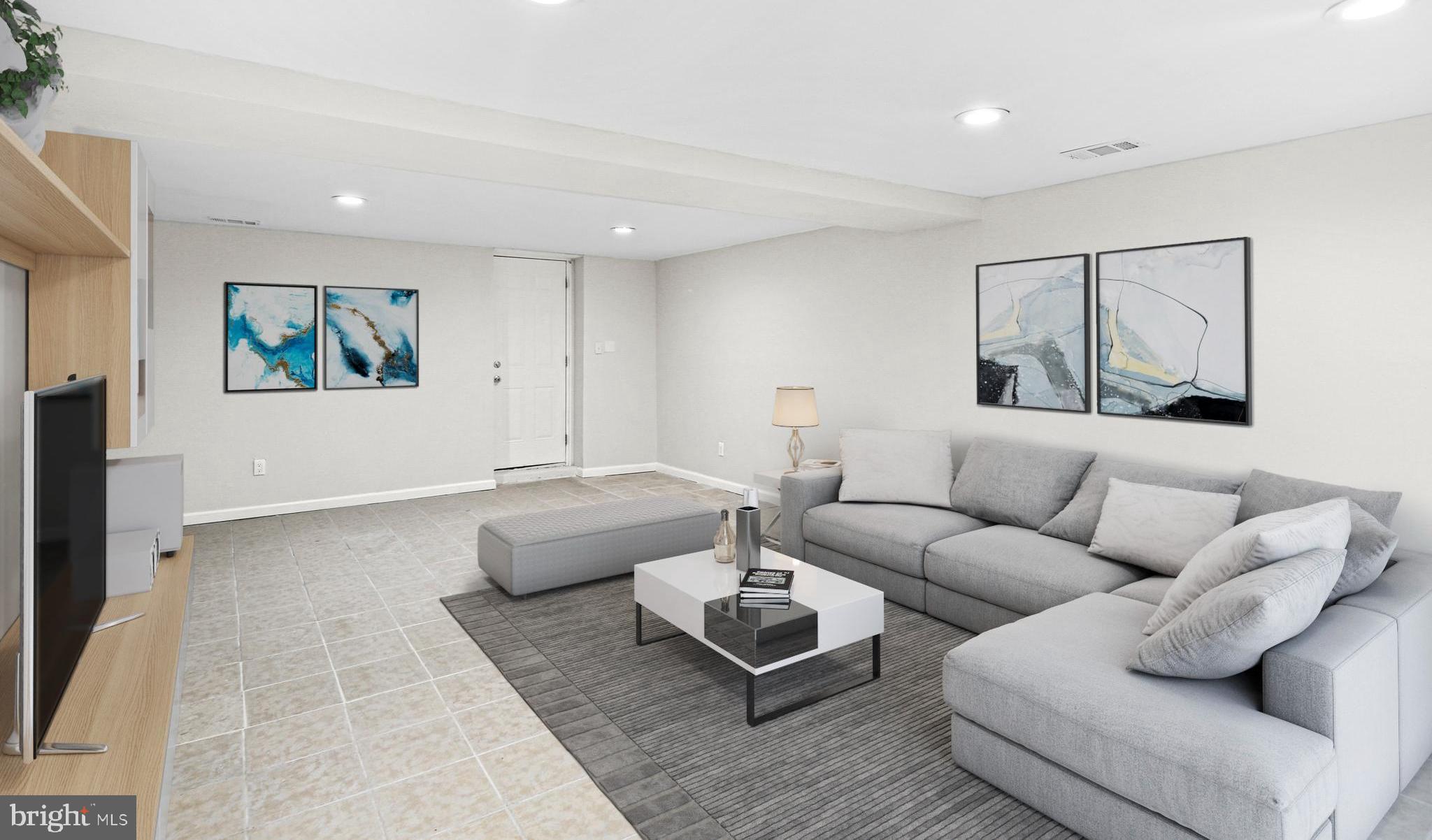 OAKWOOD VILLAGE - Residential