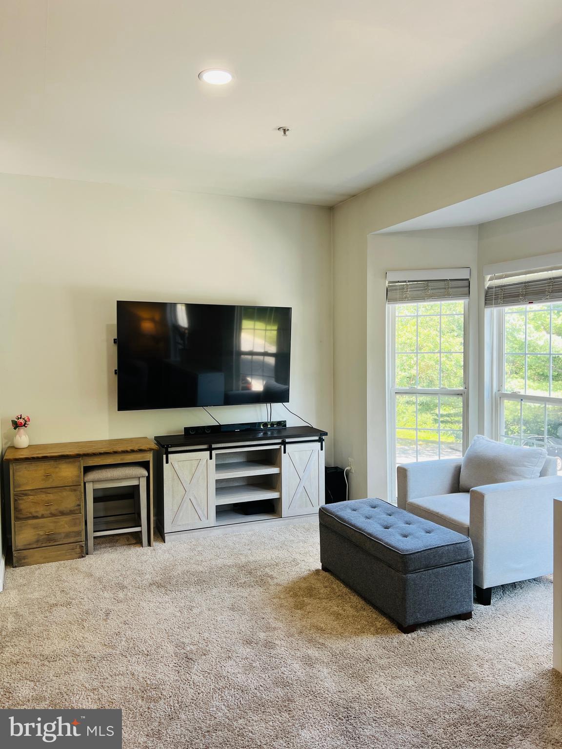 SPRING RIDGE - Residential