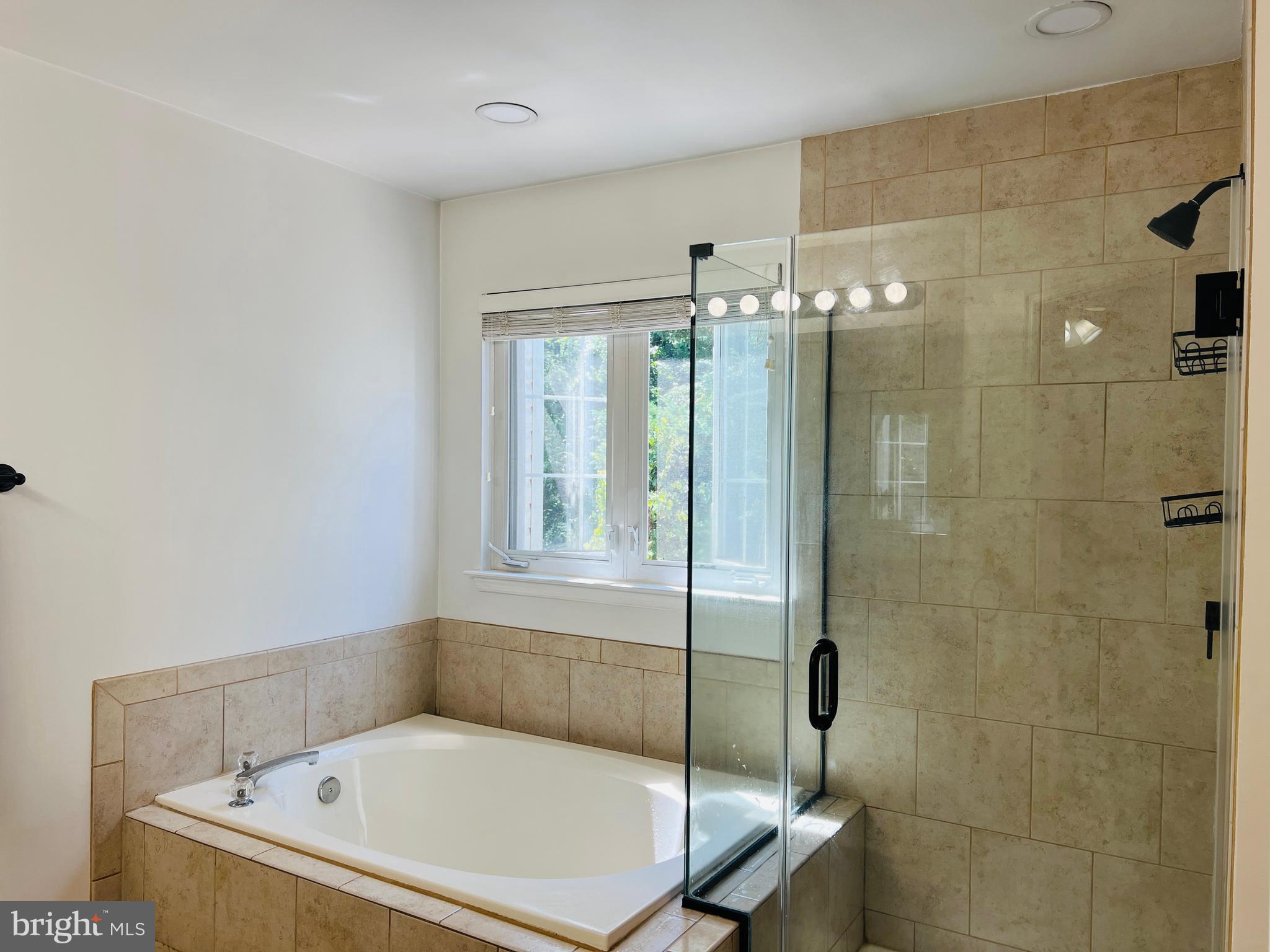 SPRING RIDGE - Residential