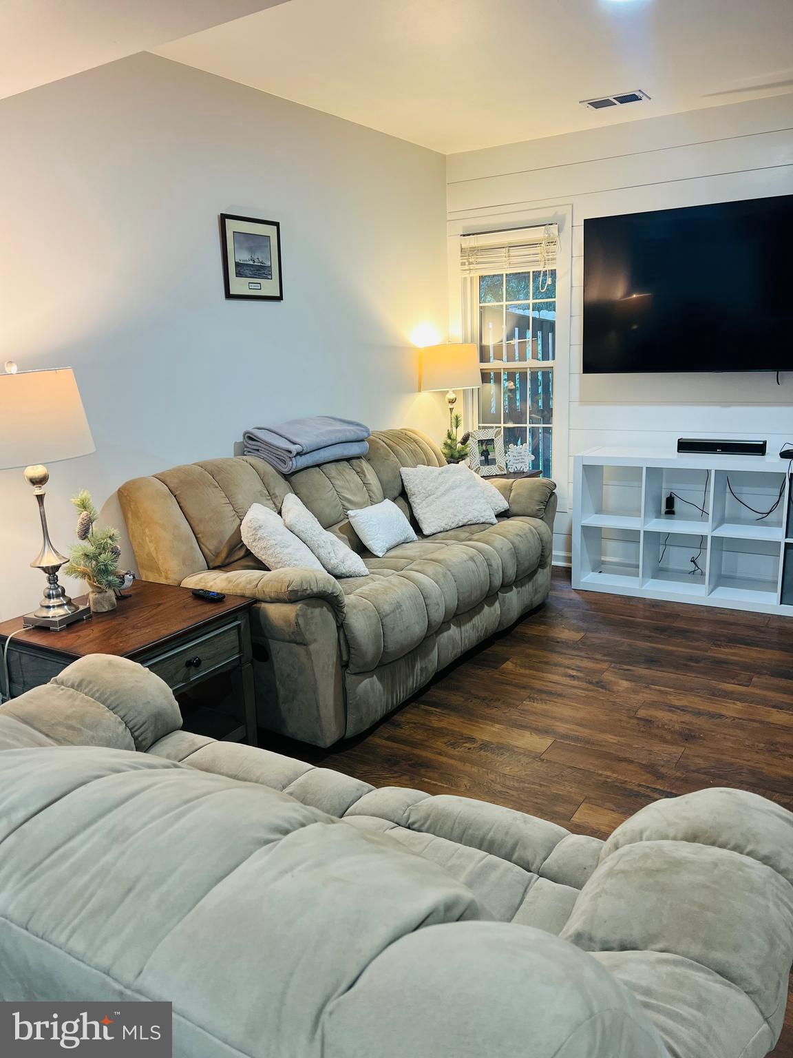 SPRING RIDGE - Residential