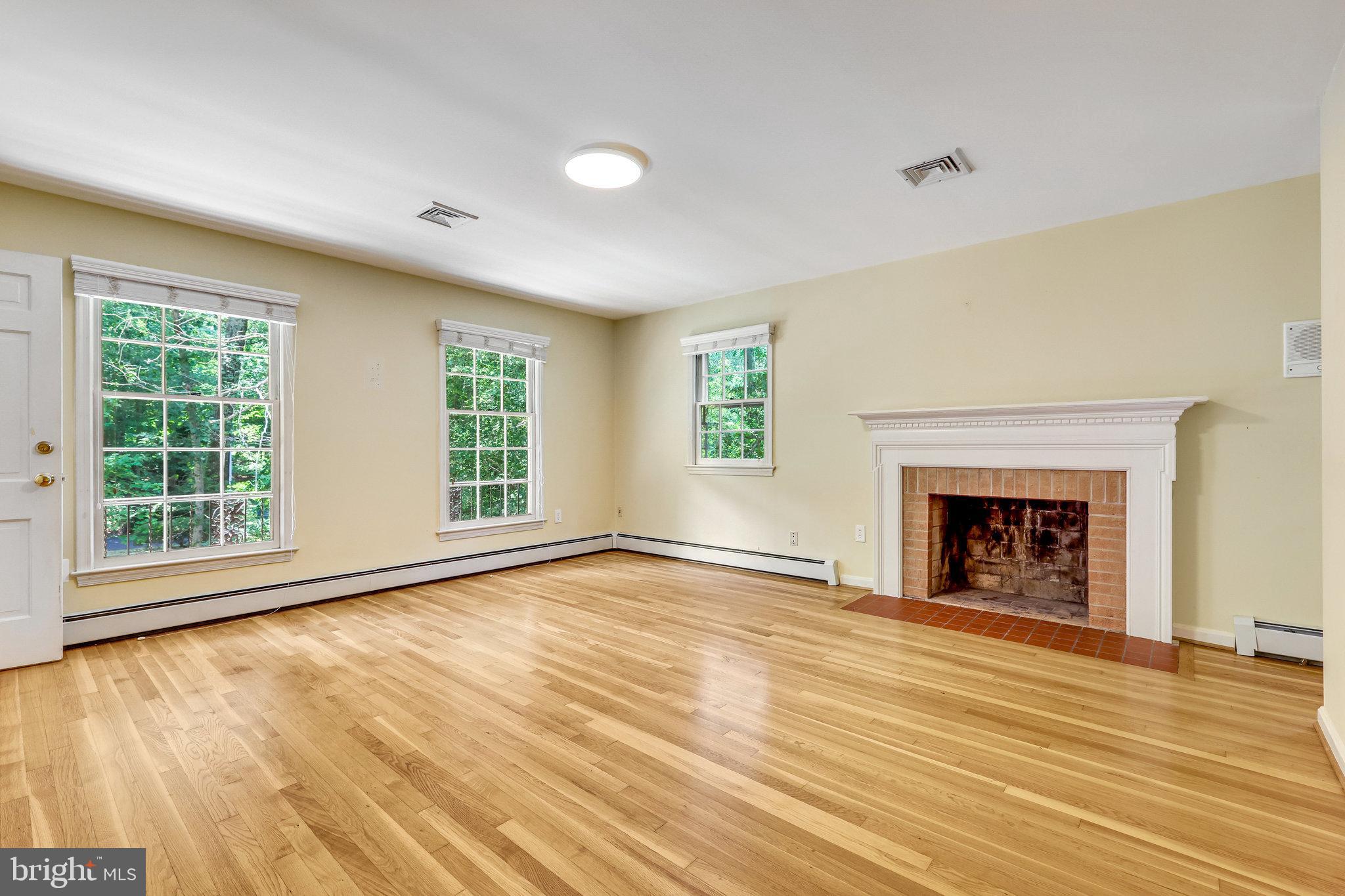 WESTFORD - Residential