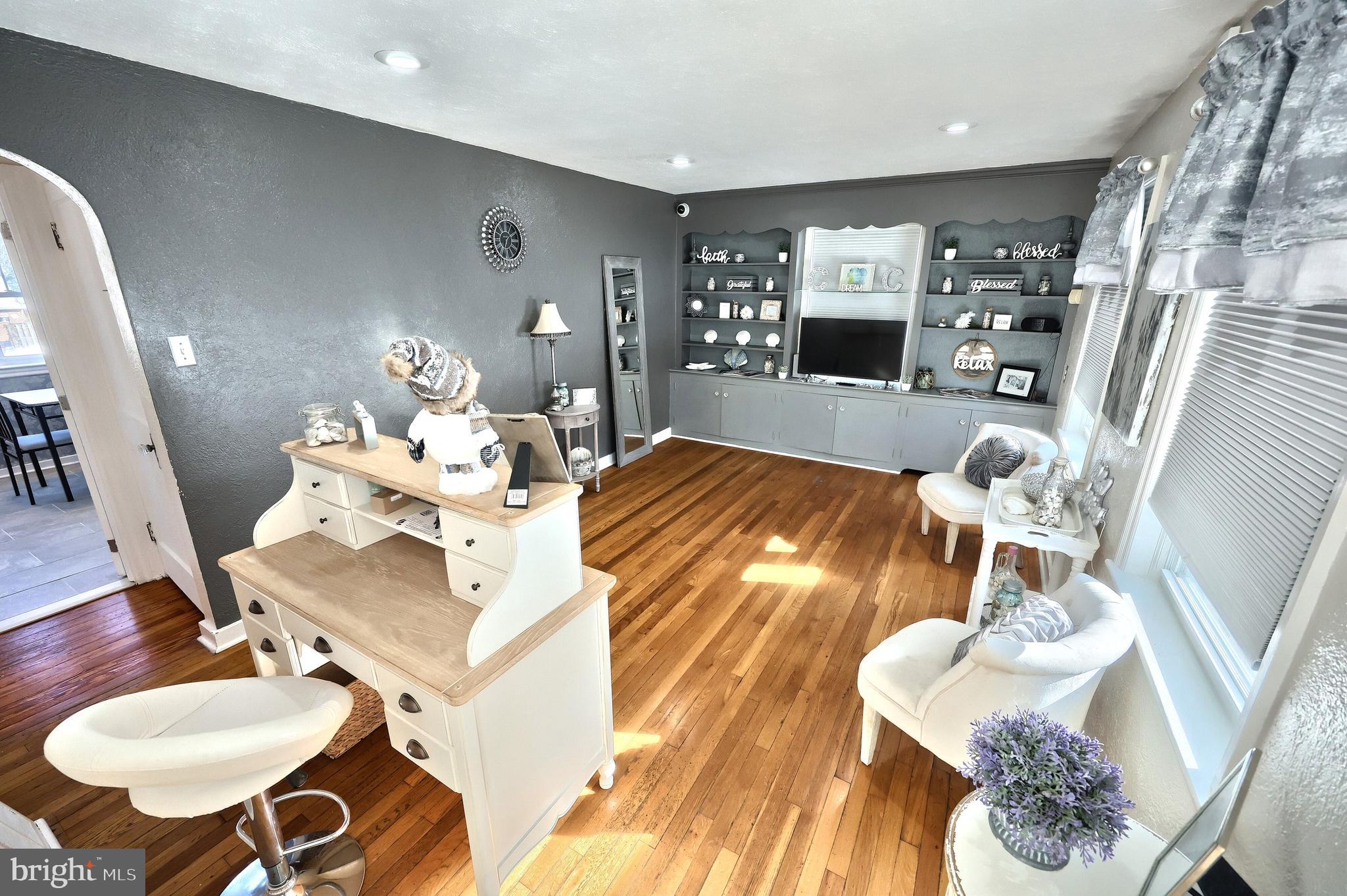 SPRING GARDEN TWP - Commercial Sale