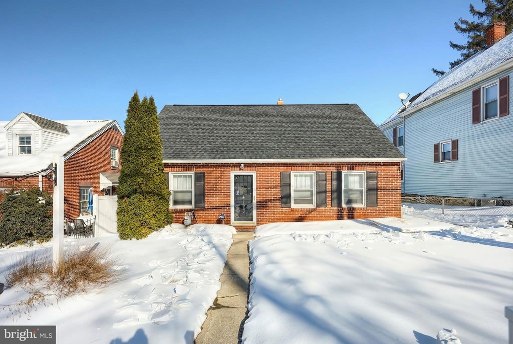 Photo of 1309 S Queen Street #2, YORK, PA 17403 (MLS # PAYK2097196)