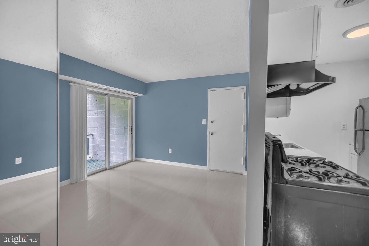 3009 SOUTHERN AVENUE 11