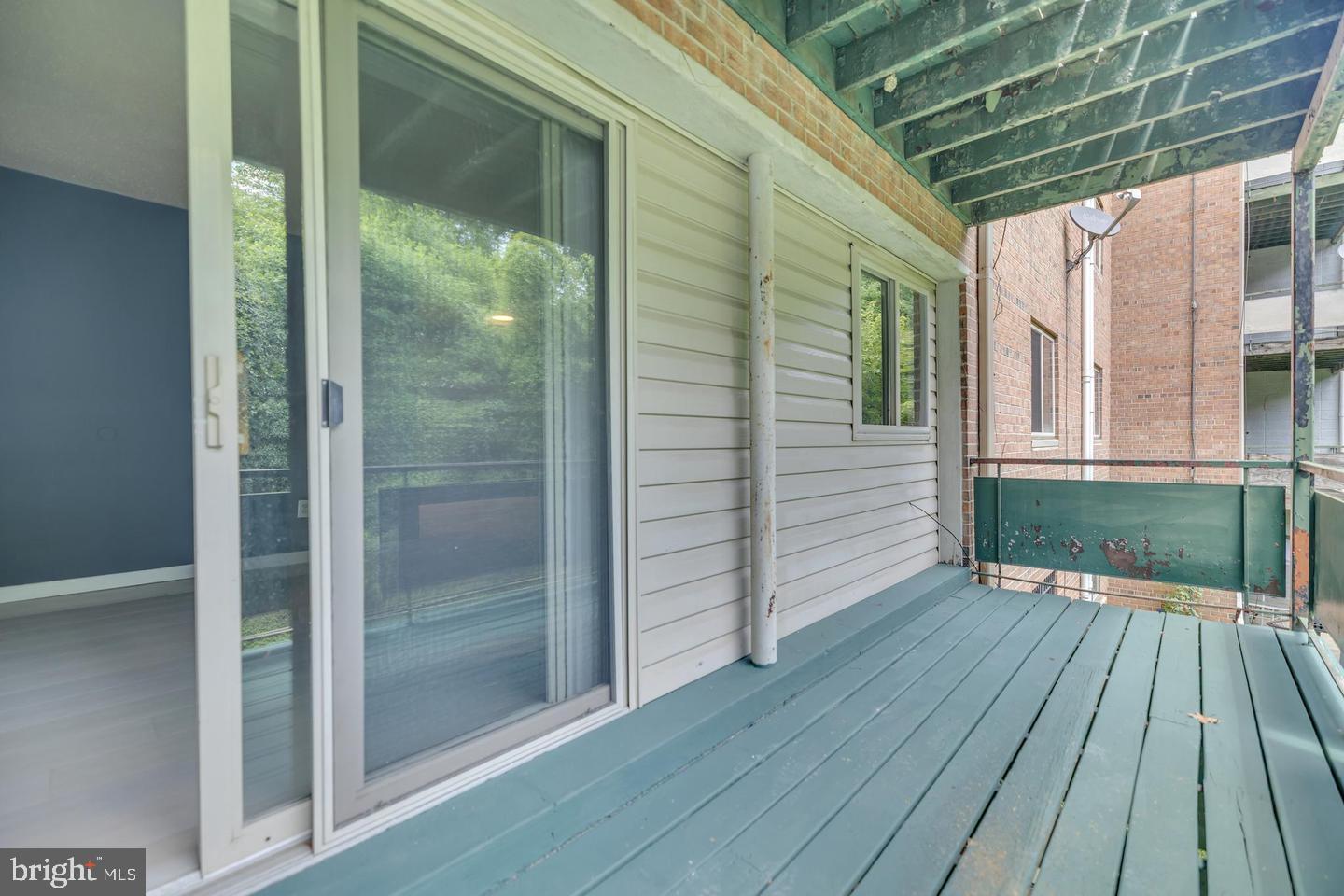3009 SOUTHERN AVENUE 11
