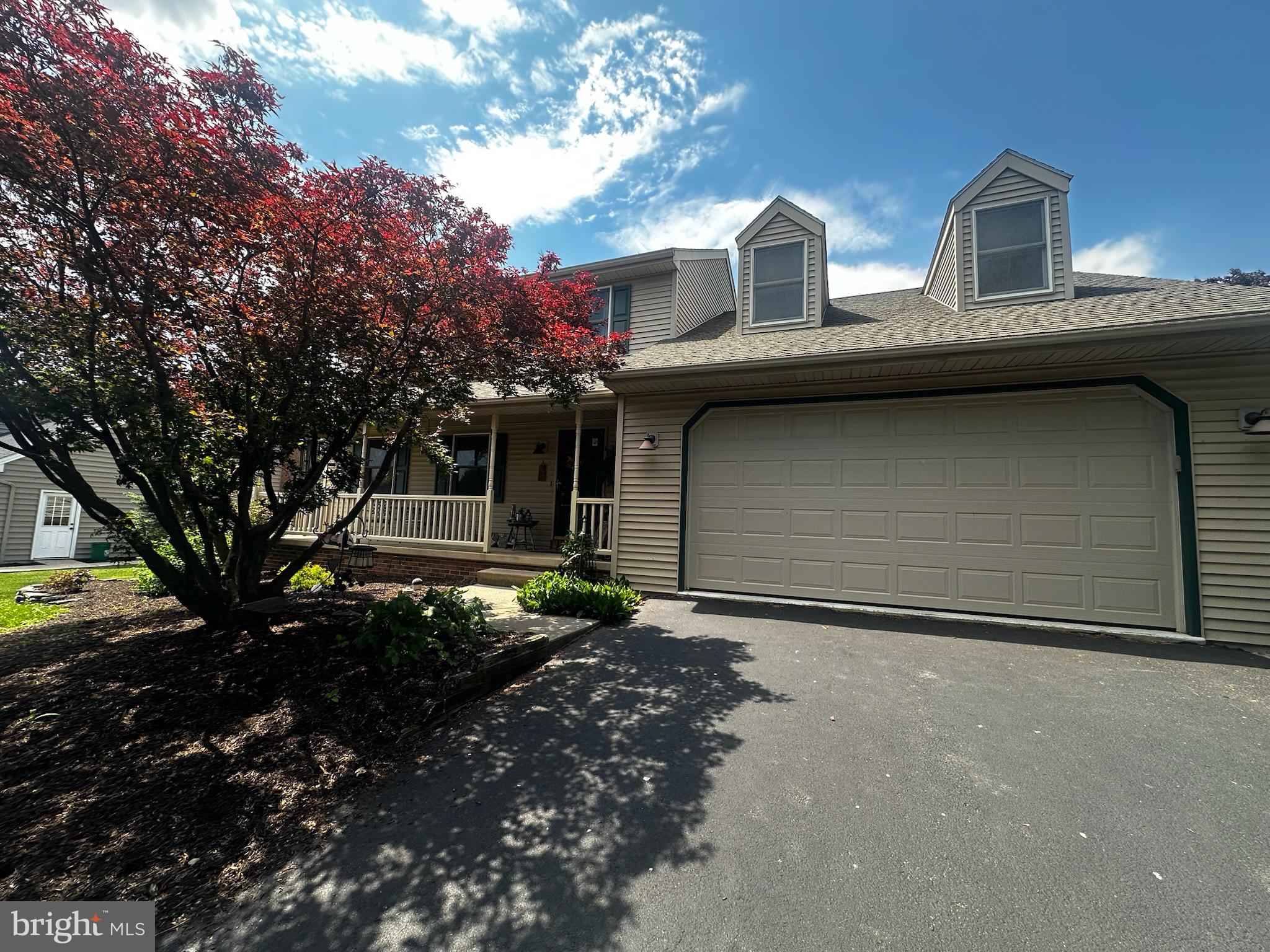 233 MIDLAND CIRCLE