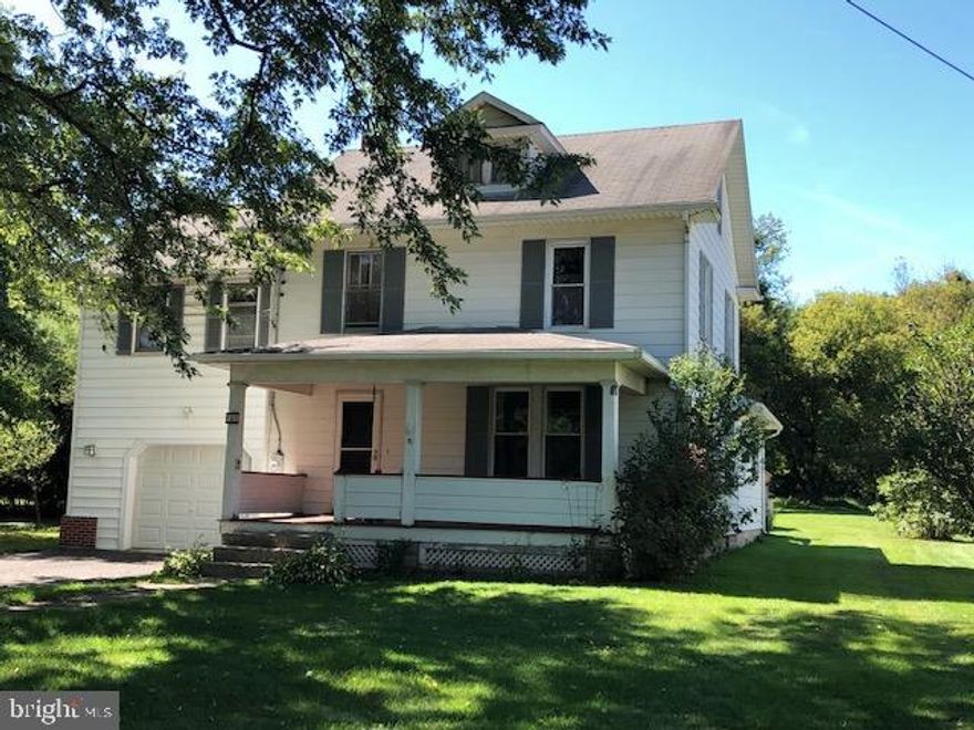 Spacious 2-story home on quiet street. Offering 4 bedrooms, 2 full baths, first floor laundry, open kitchen/dining area and large family room. Great outdoor space! With rear deck, above-ground pool and large level yard that borders Kish Creek. Fisherman's dream! Call today for your personal tour!