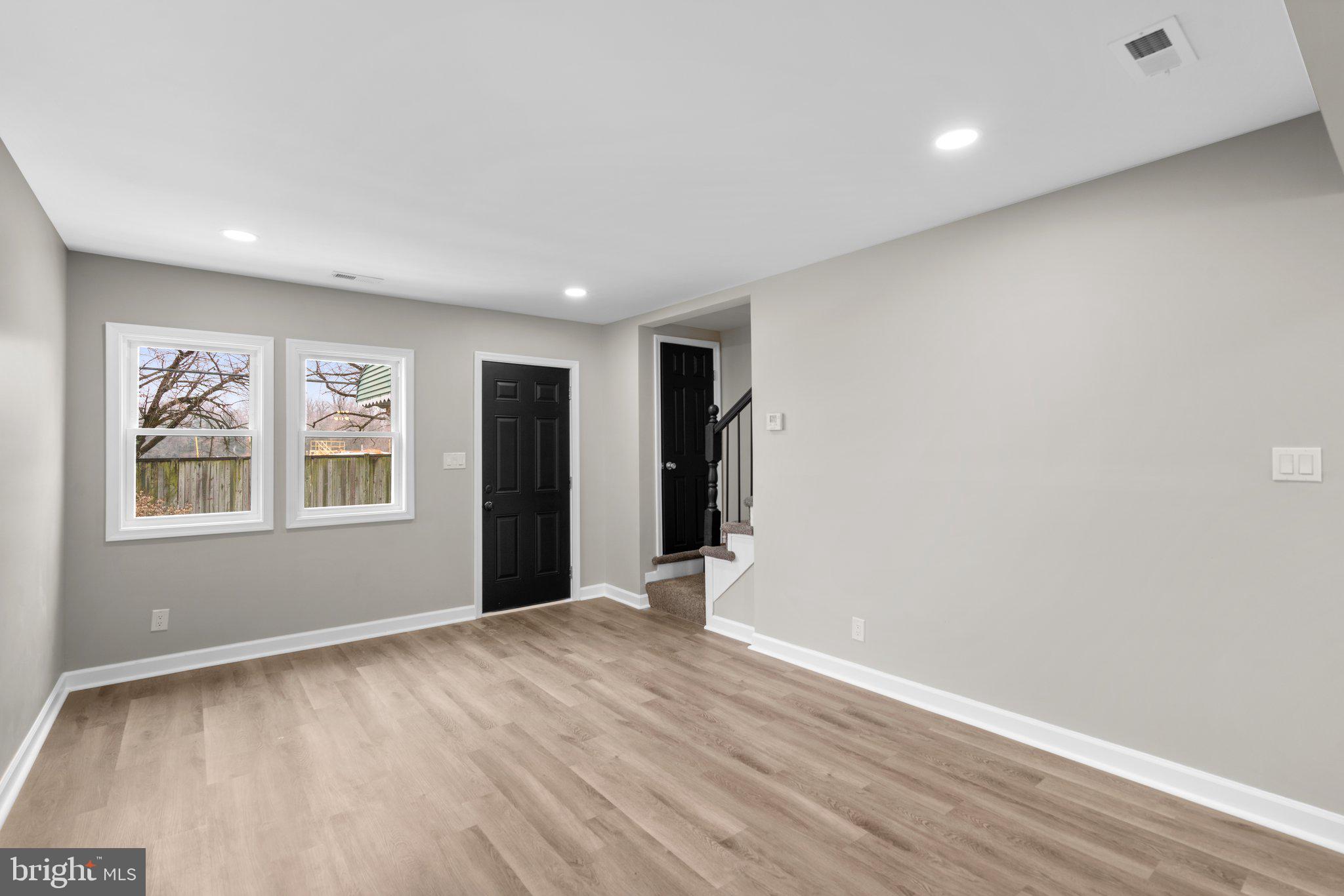 TOWANDA - Residential