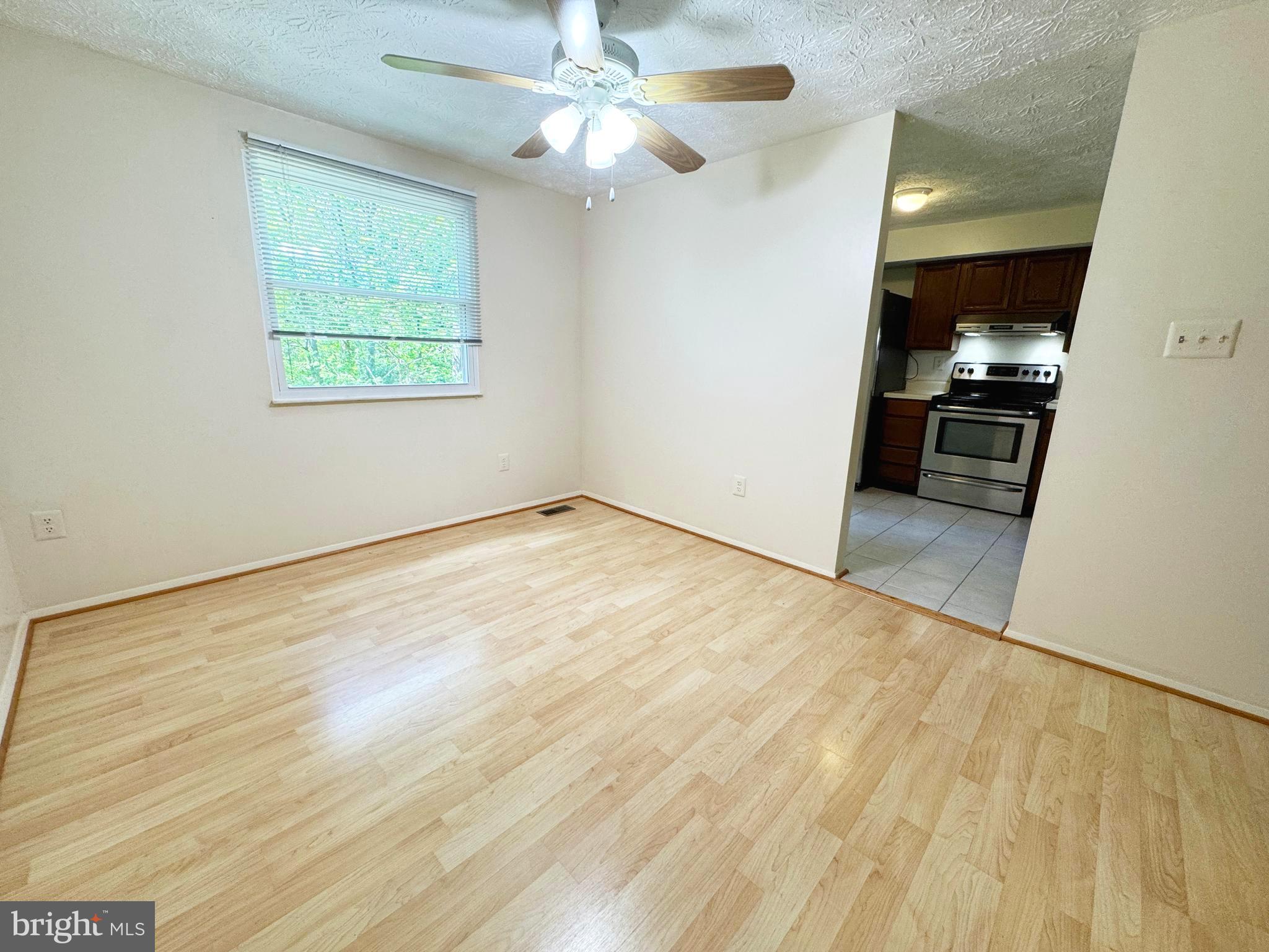 MURRAY HILL - Residential